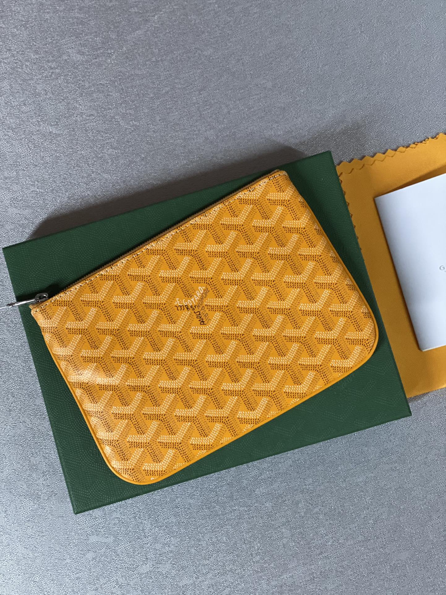 Go*ard sénat pm pouch