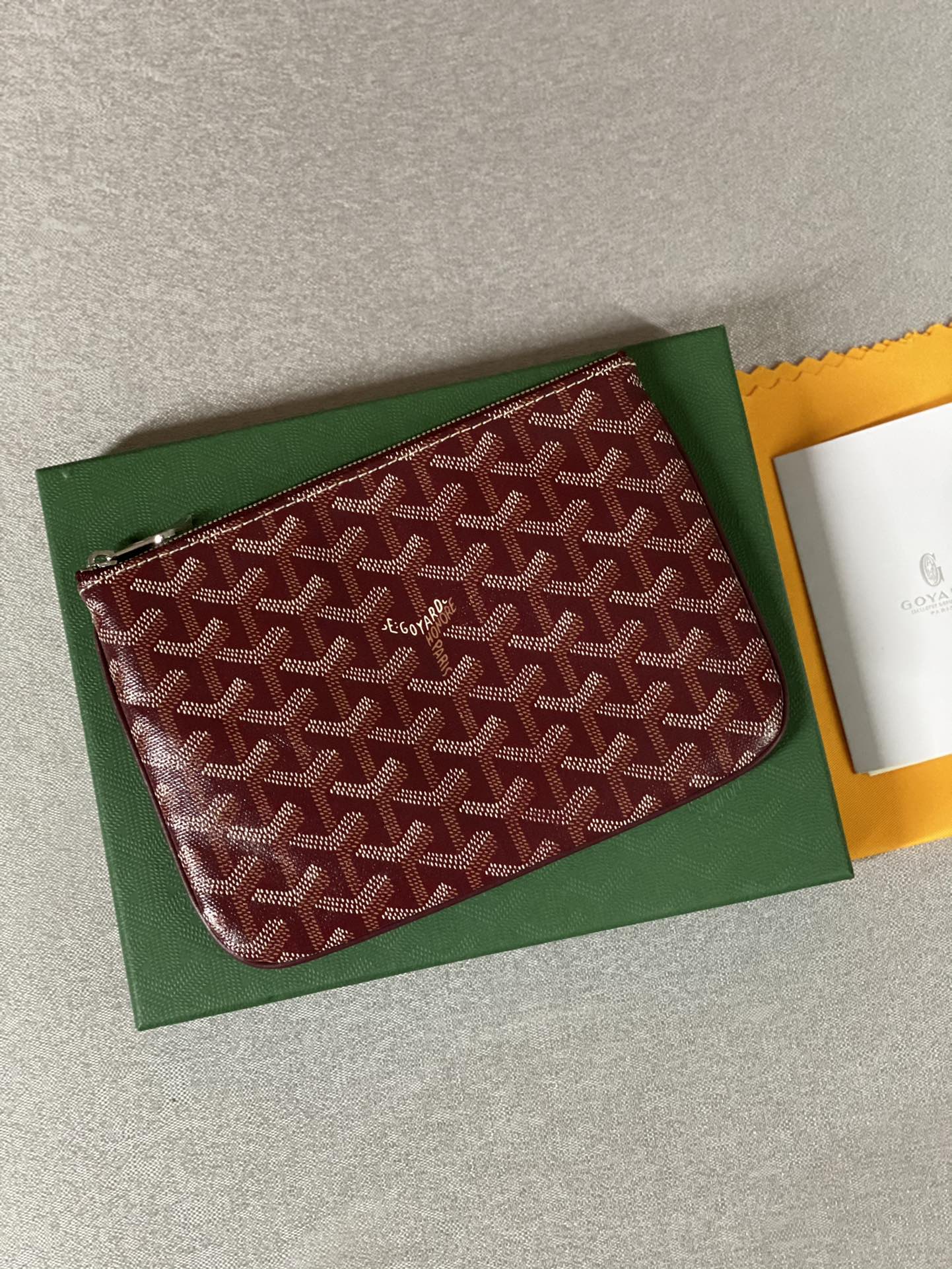 Go*ard sénat pm pouch