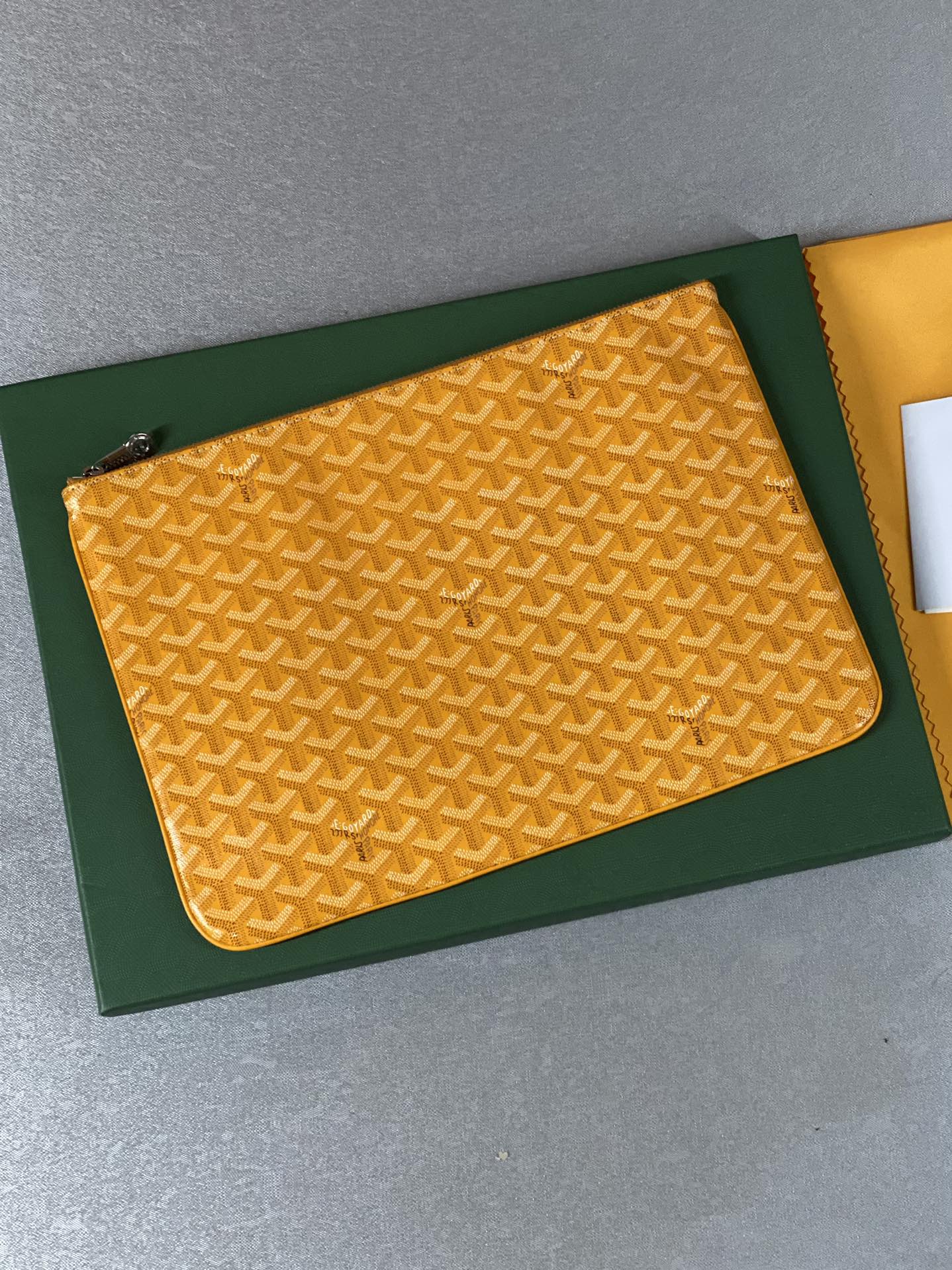 Go*ard sénat mgm pouch