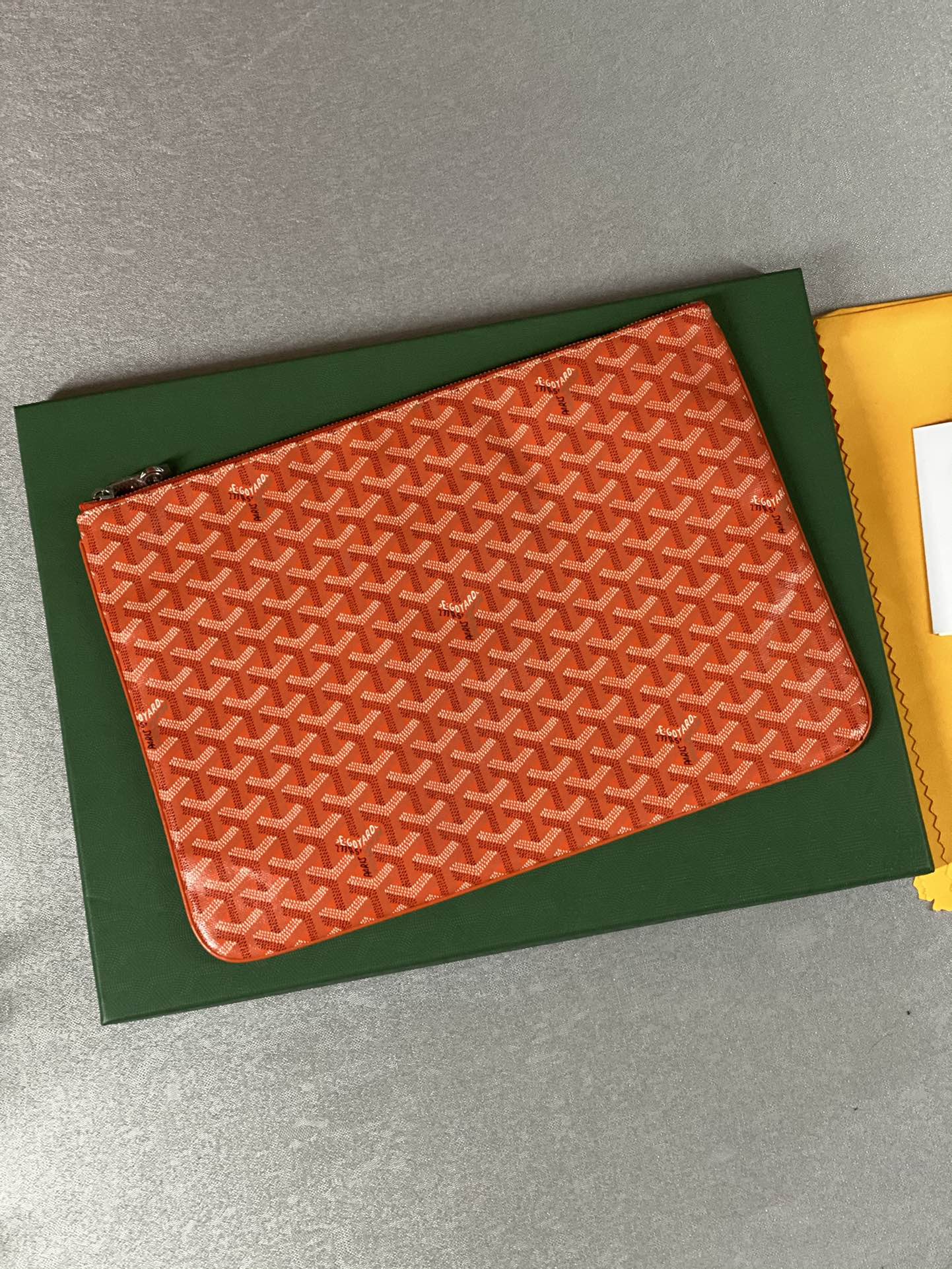 Go*ard sénat mgm pouch