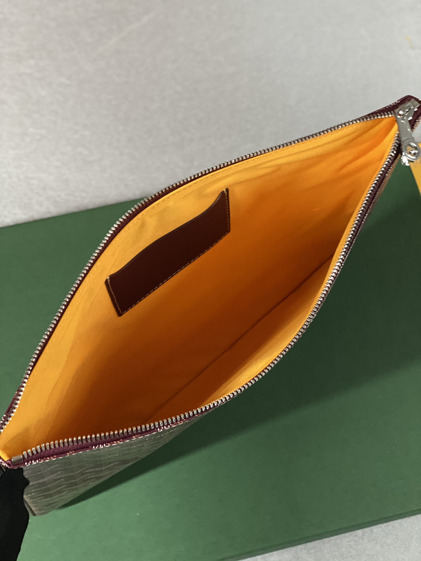Go*ard sénat mgm pouch