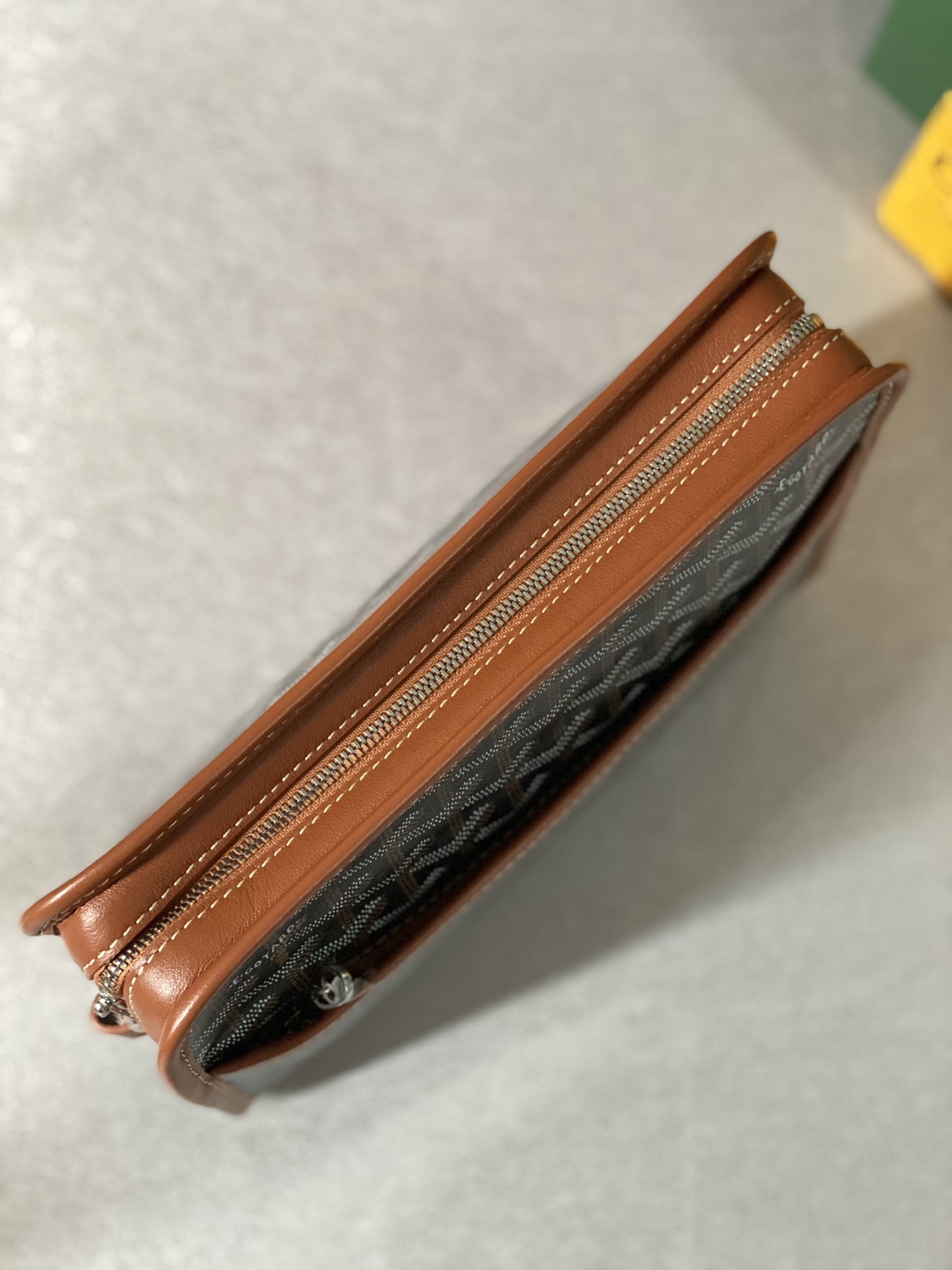 Go*ard jouvence mm toiletry bag