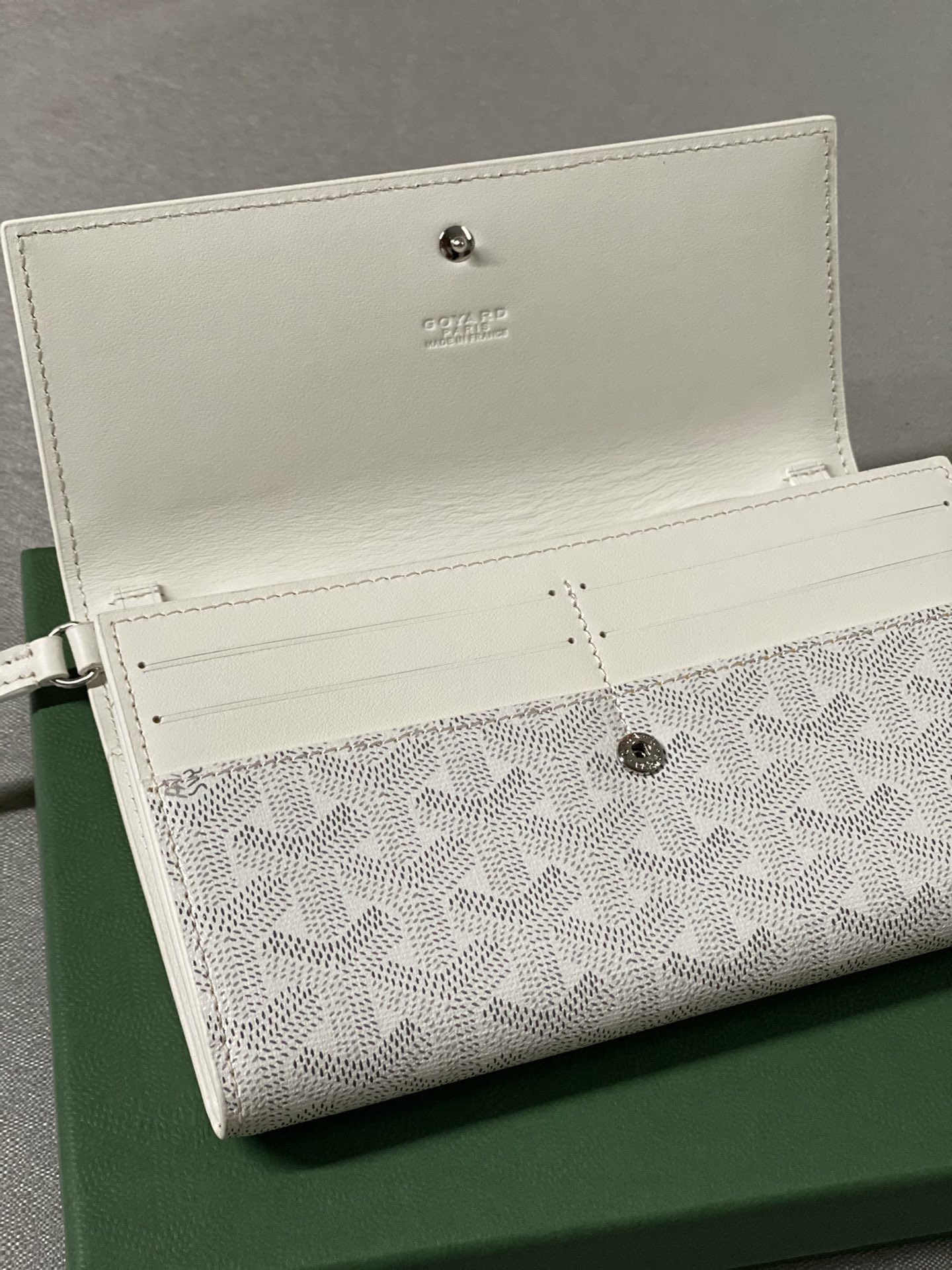 Go*ard varenne continental wallet