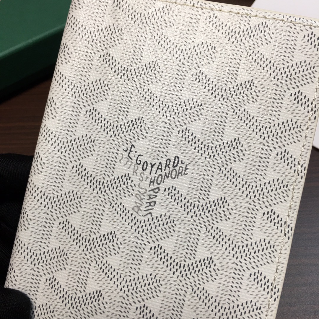Go*ard grenelle passport cover