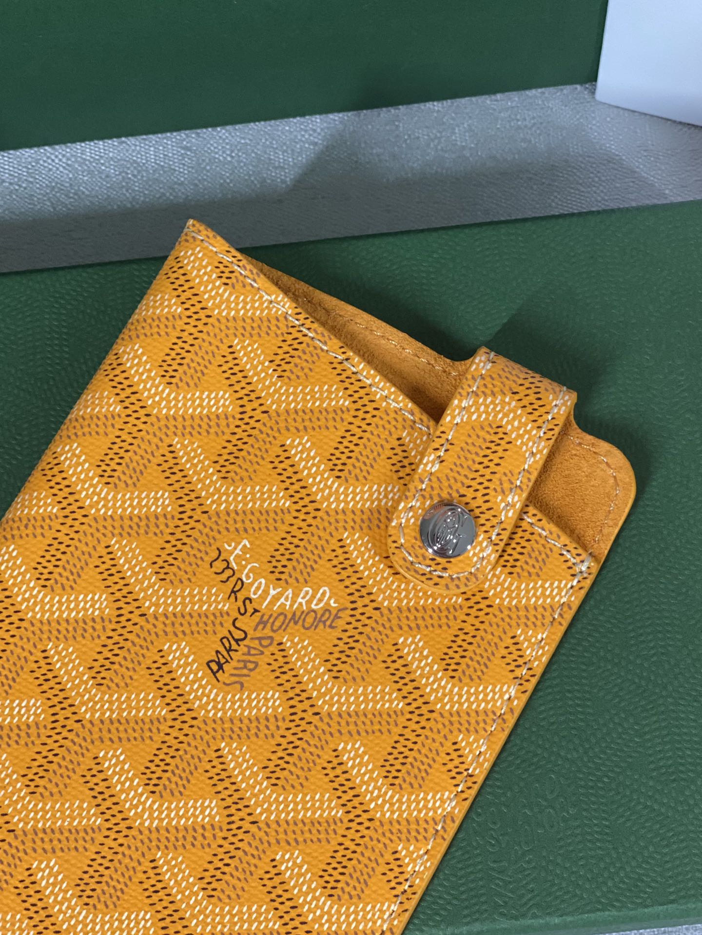Go*ard montmartre gm case
