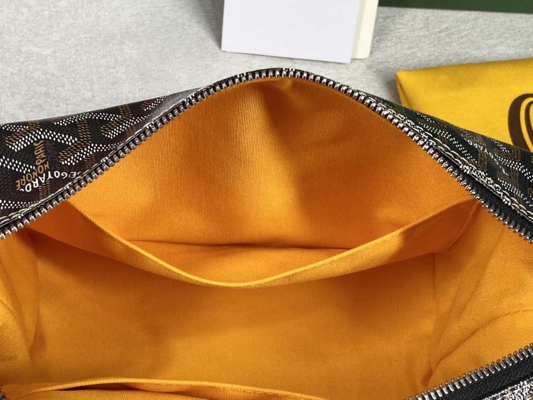 Go*ard bowling 25 toiletry bag