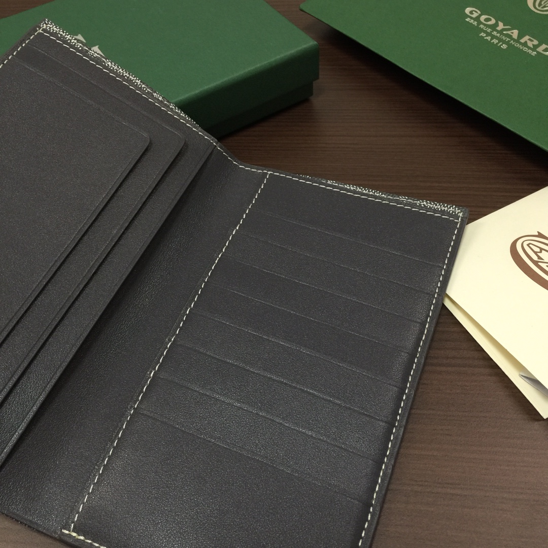 Go*ard long wallet