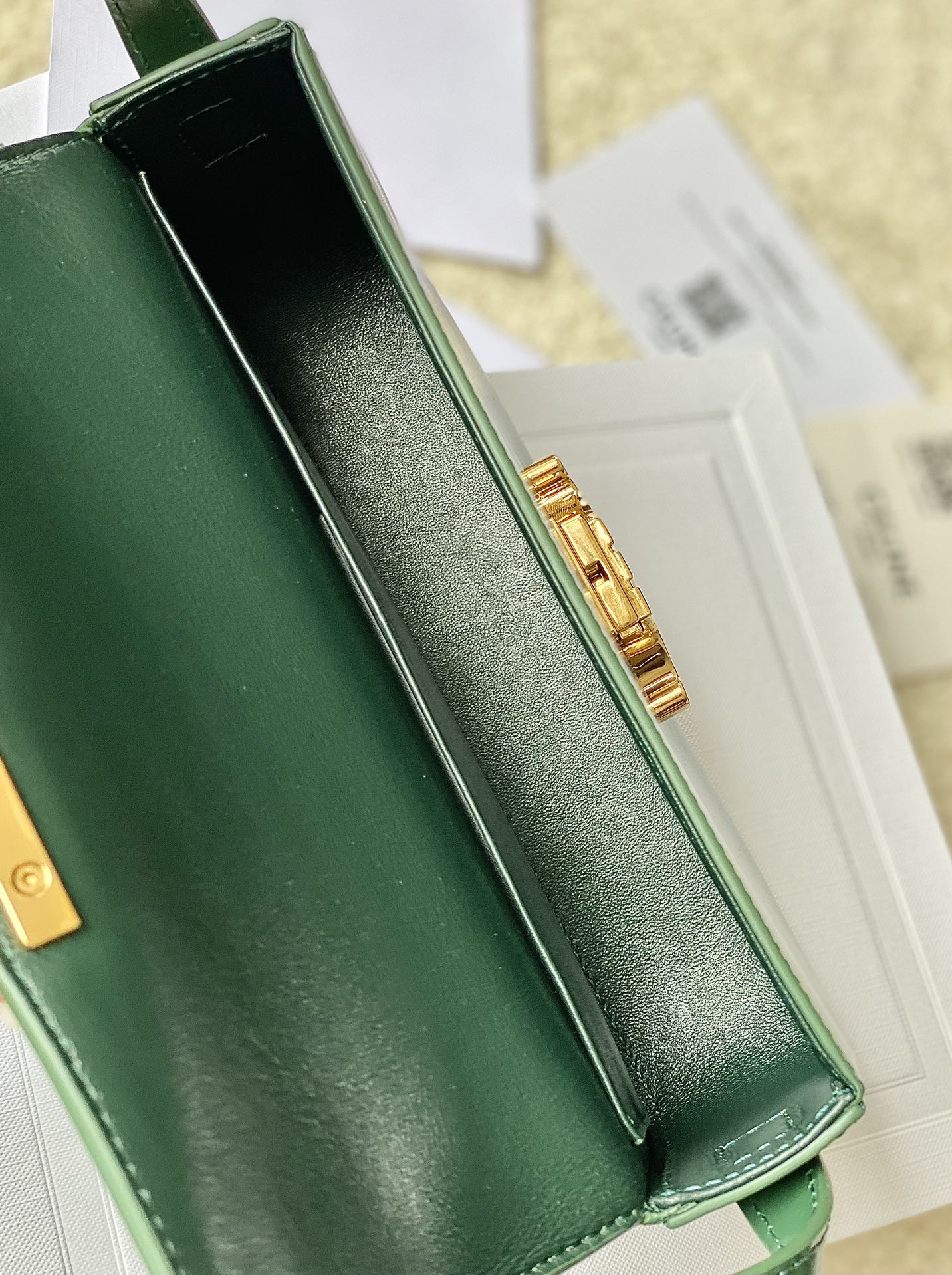 Ce**e triomphe shoulder bag