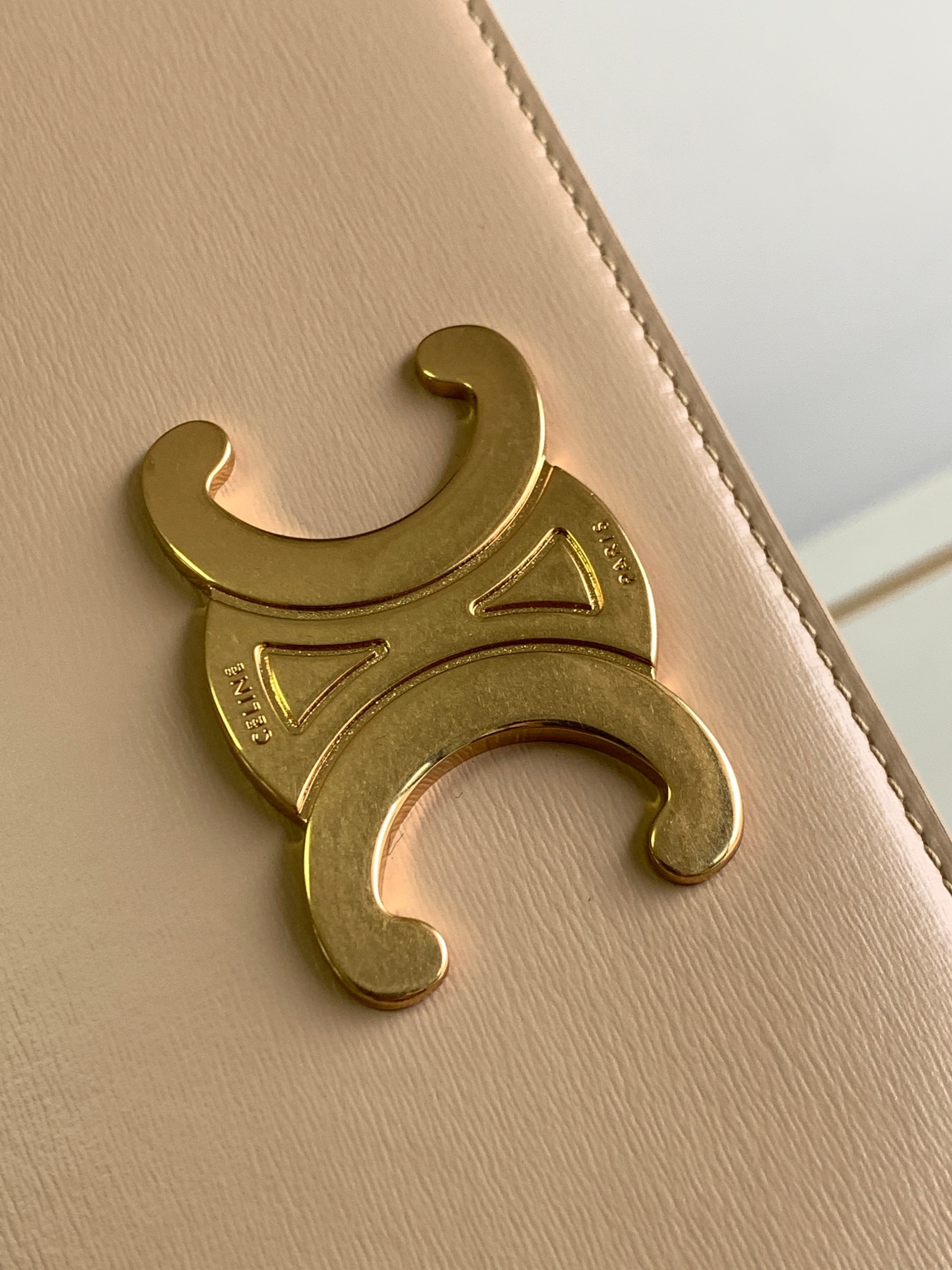 Ce**e trapeze triomphe bag