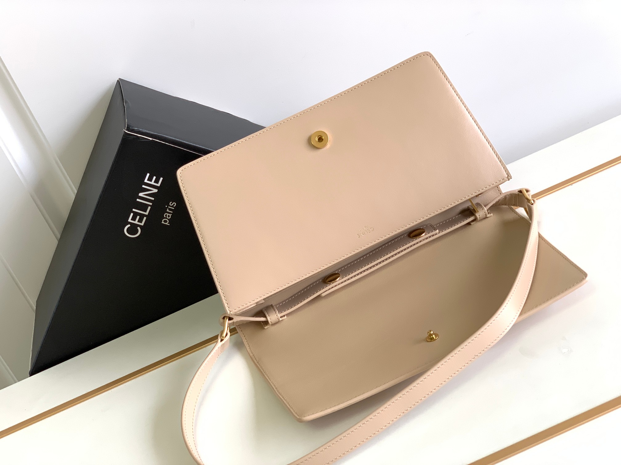 Ce**e trapeze triomphe bag