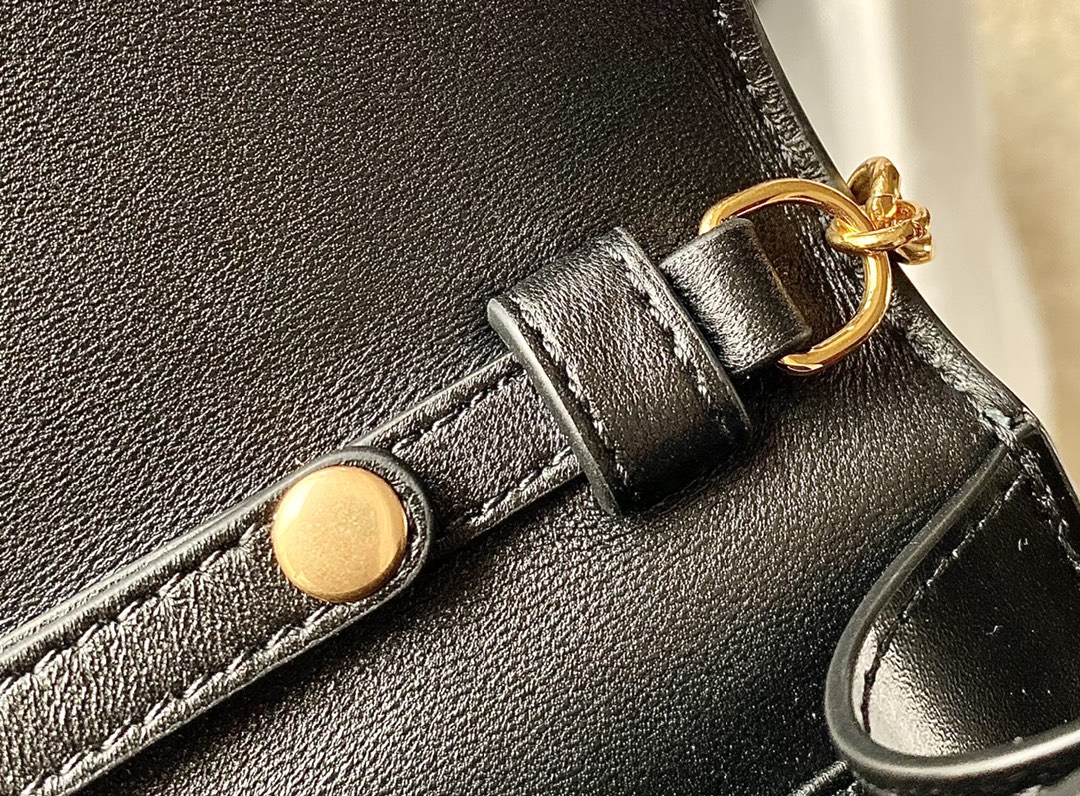 Ce**e wallet on chain triomphe