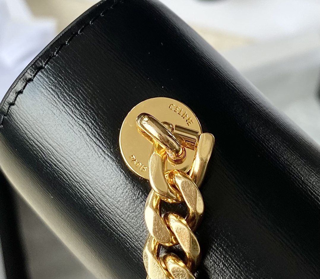Ce**e besace triomphe bag
