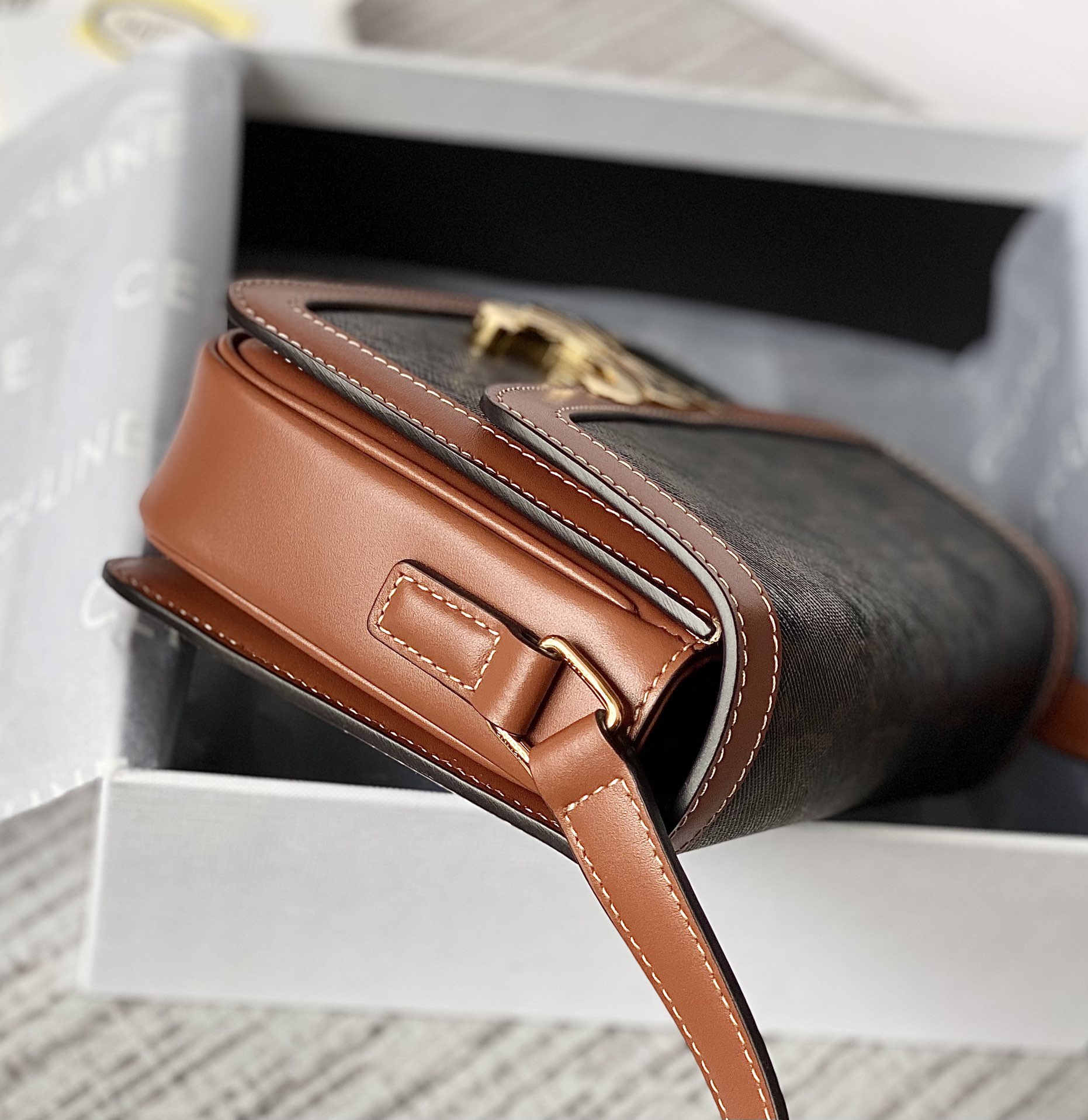 Ce**e teen triomphe bag