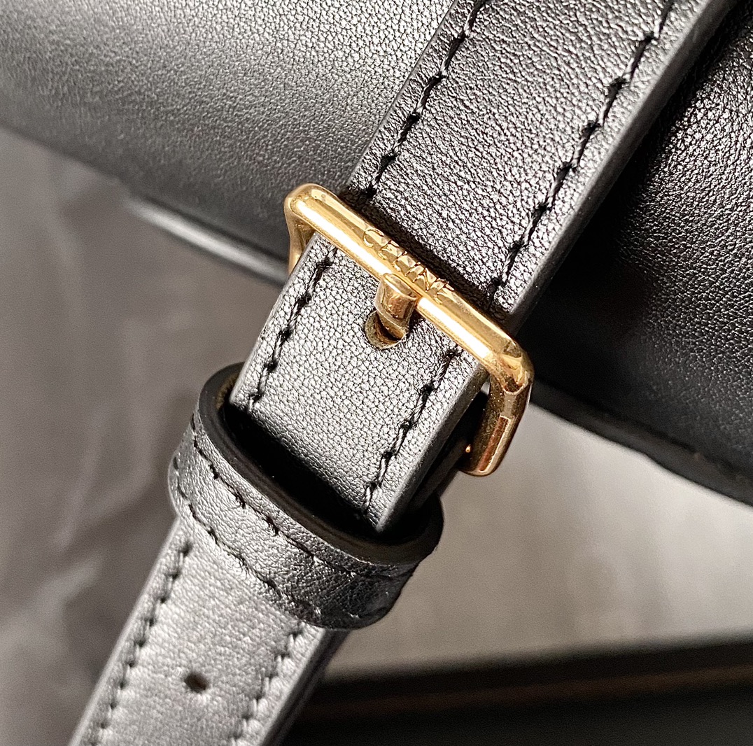 Ce**e folco cuir triomphe