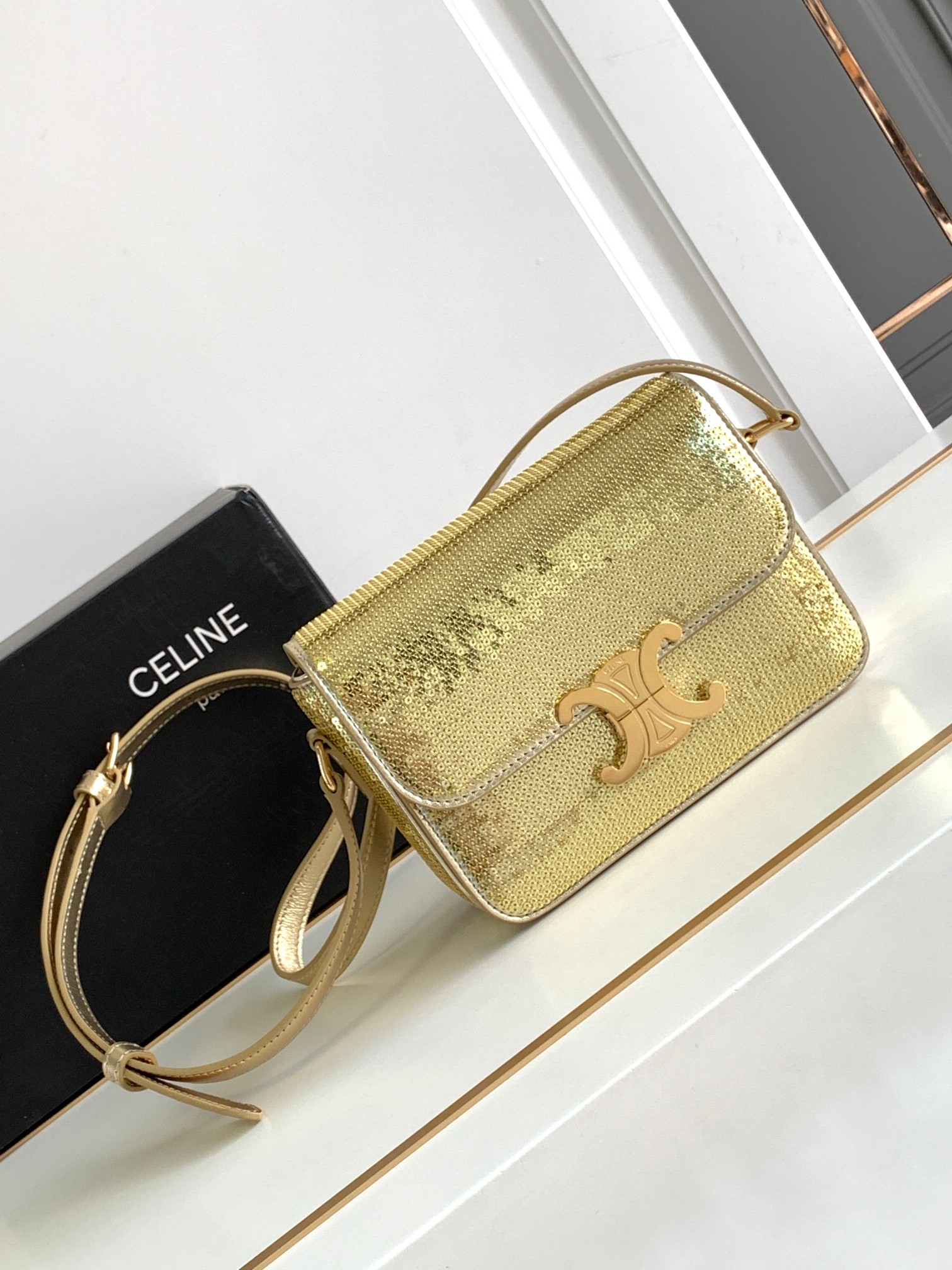 Ce**e teen triomphe bag