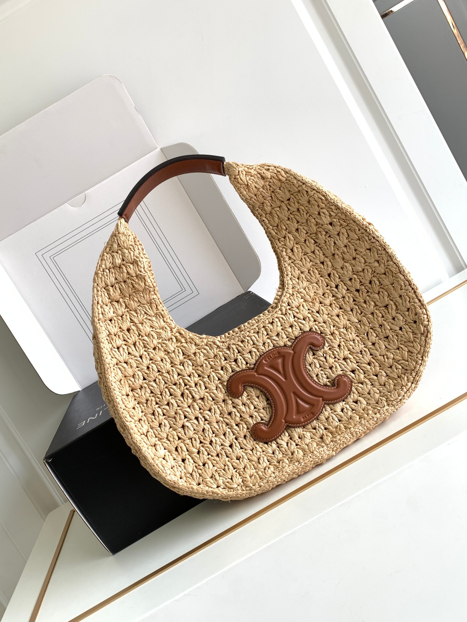 Ce**e classic panier hobo bag in raffia and calfskin