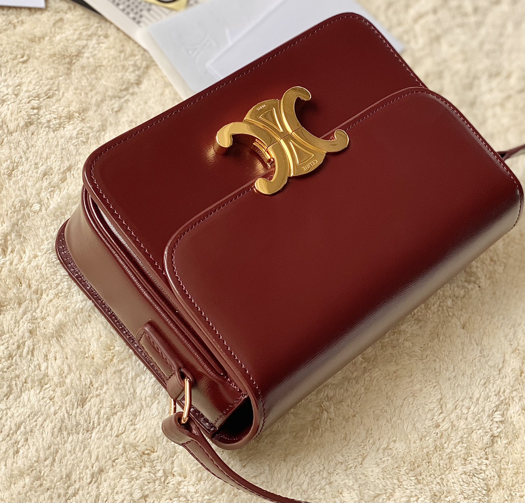 Ce**e teen triomphe bag