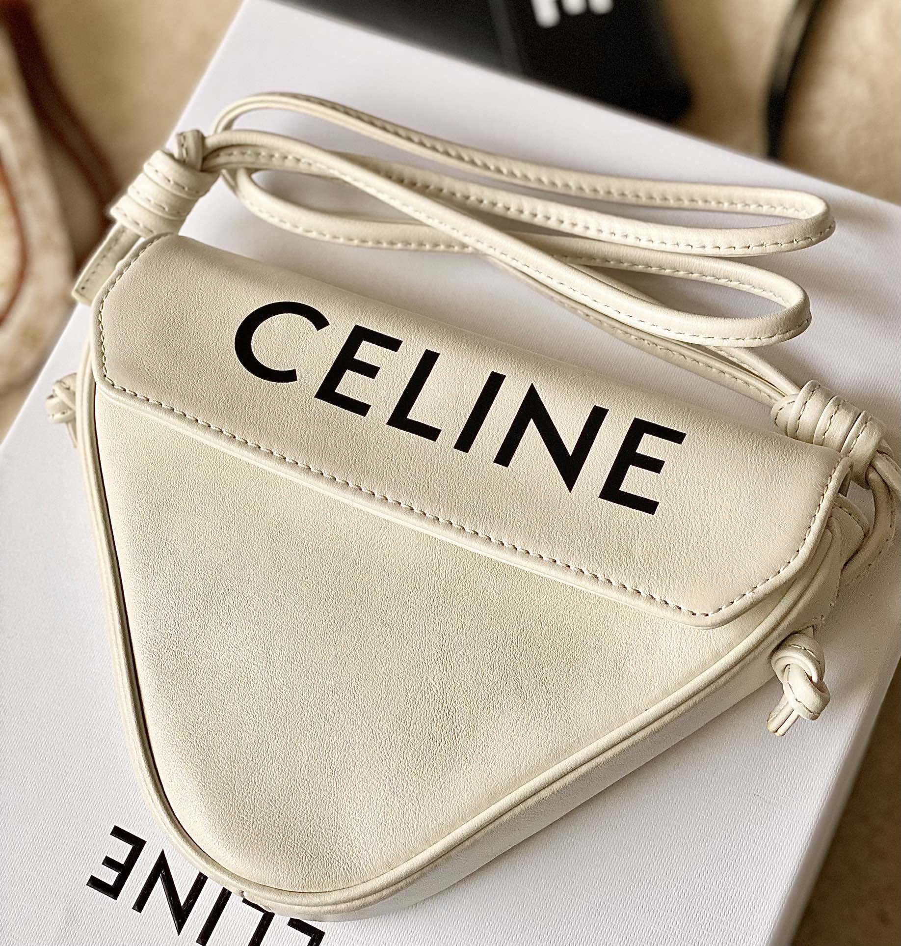 Ce**e triangle bag