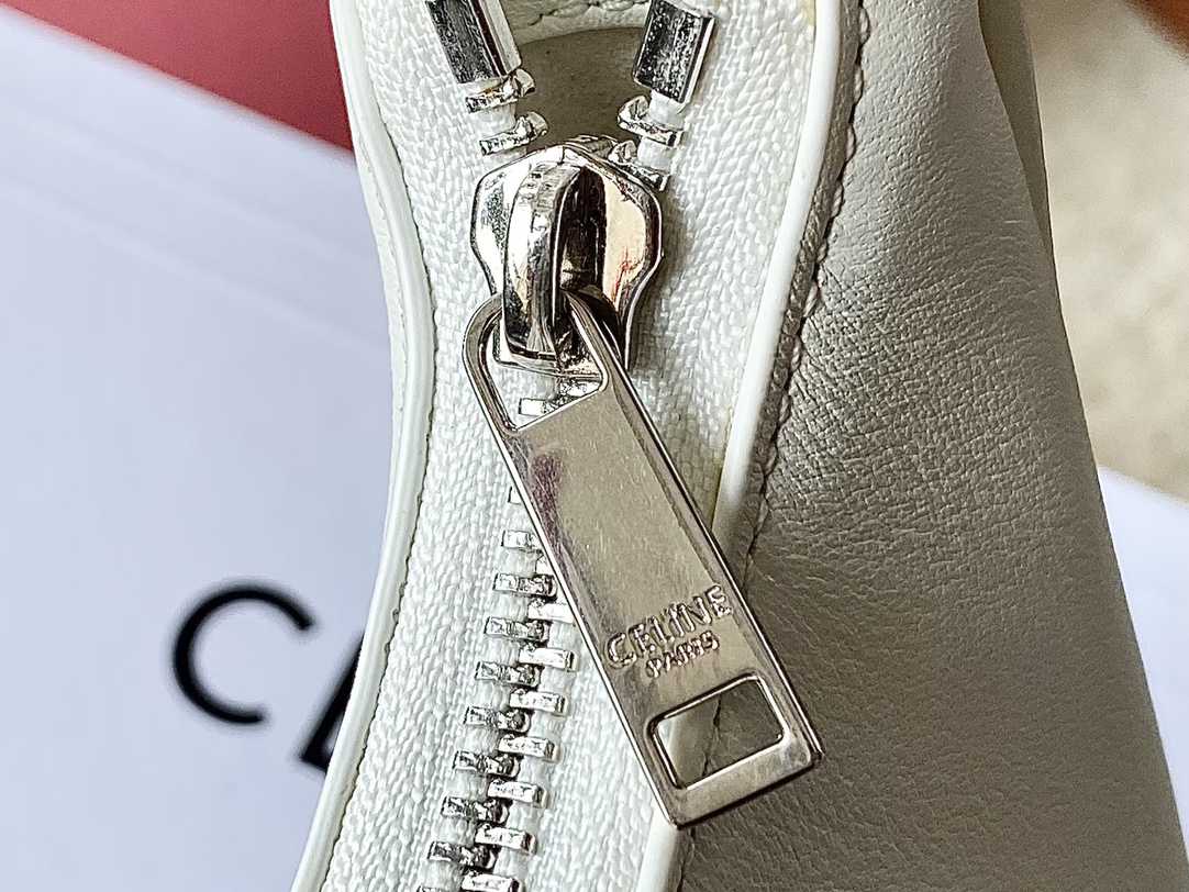 Ce**e ava bag