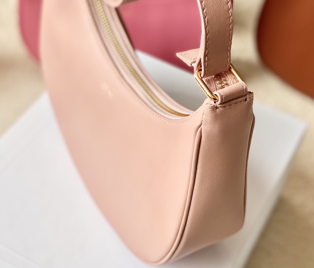 Ce**e ava bag