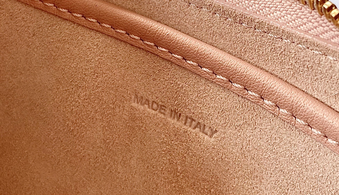 Ce**e ava bag