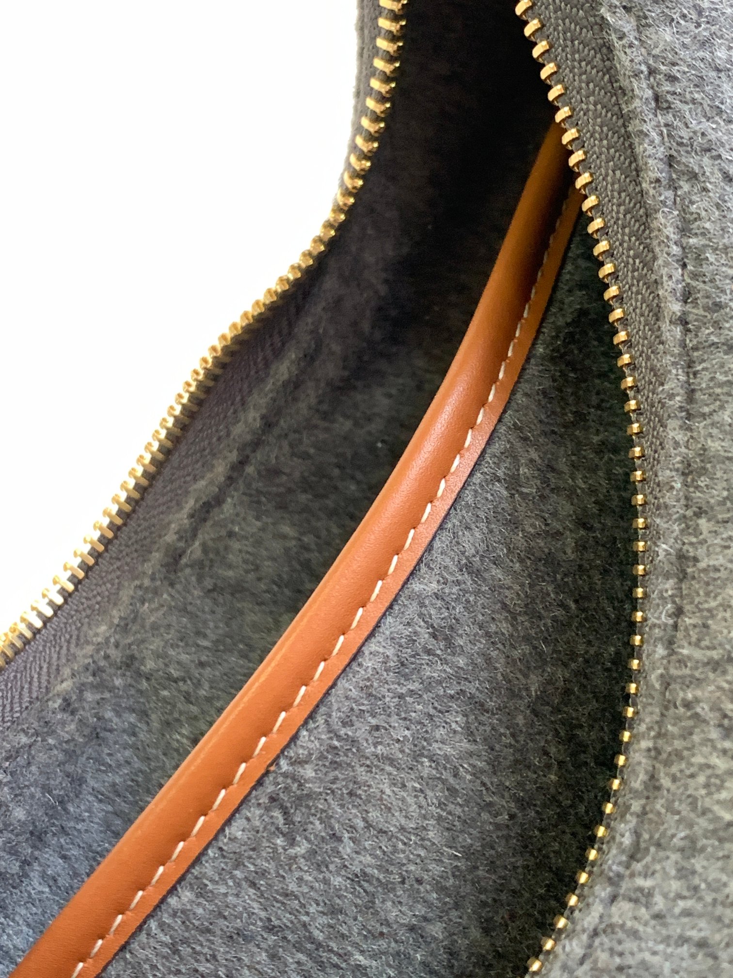 Ce**e ava bag