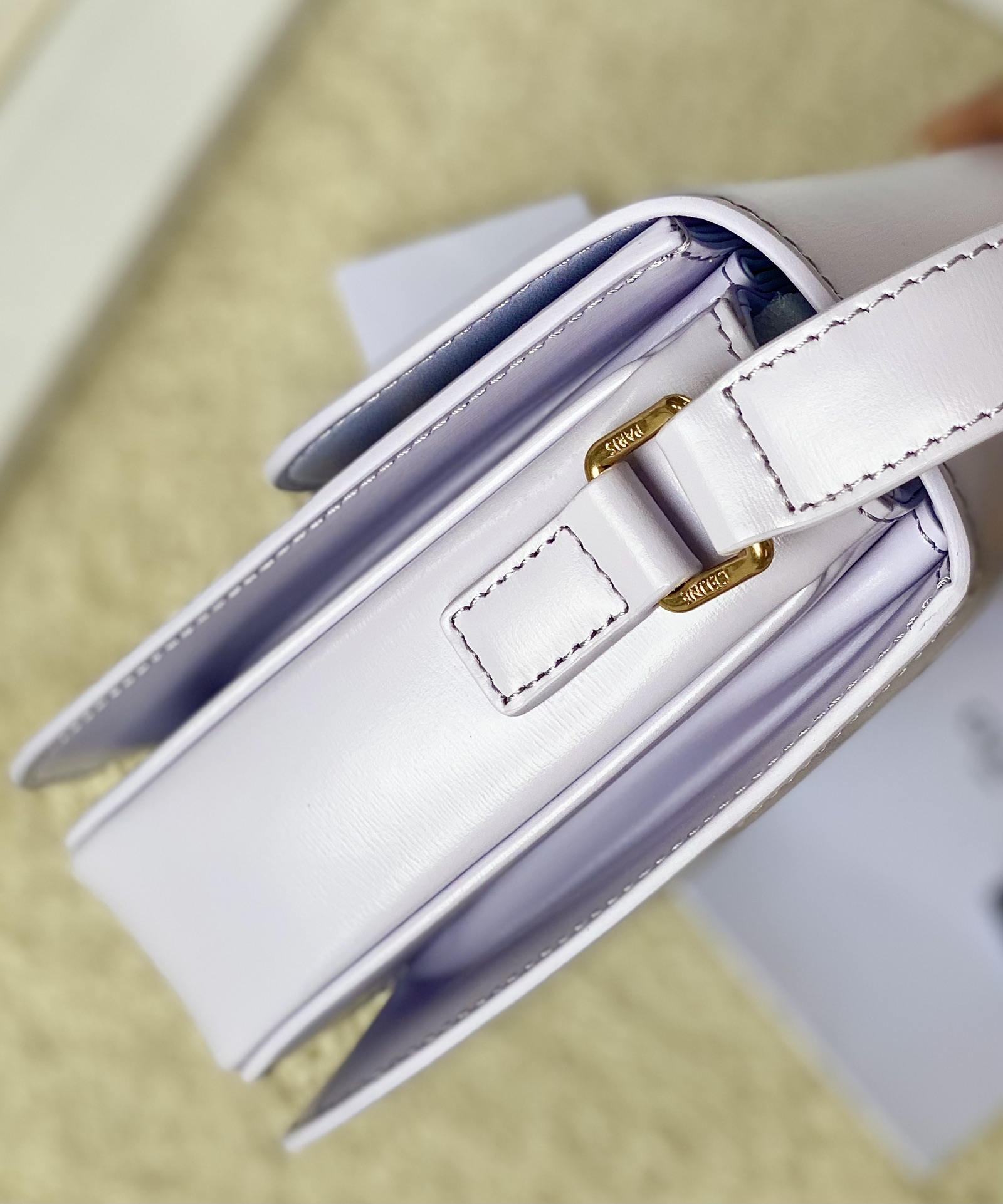 Ce**e classique triomphe bag