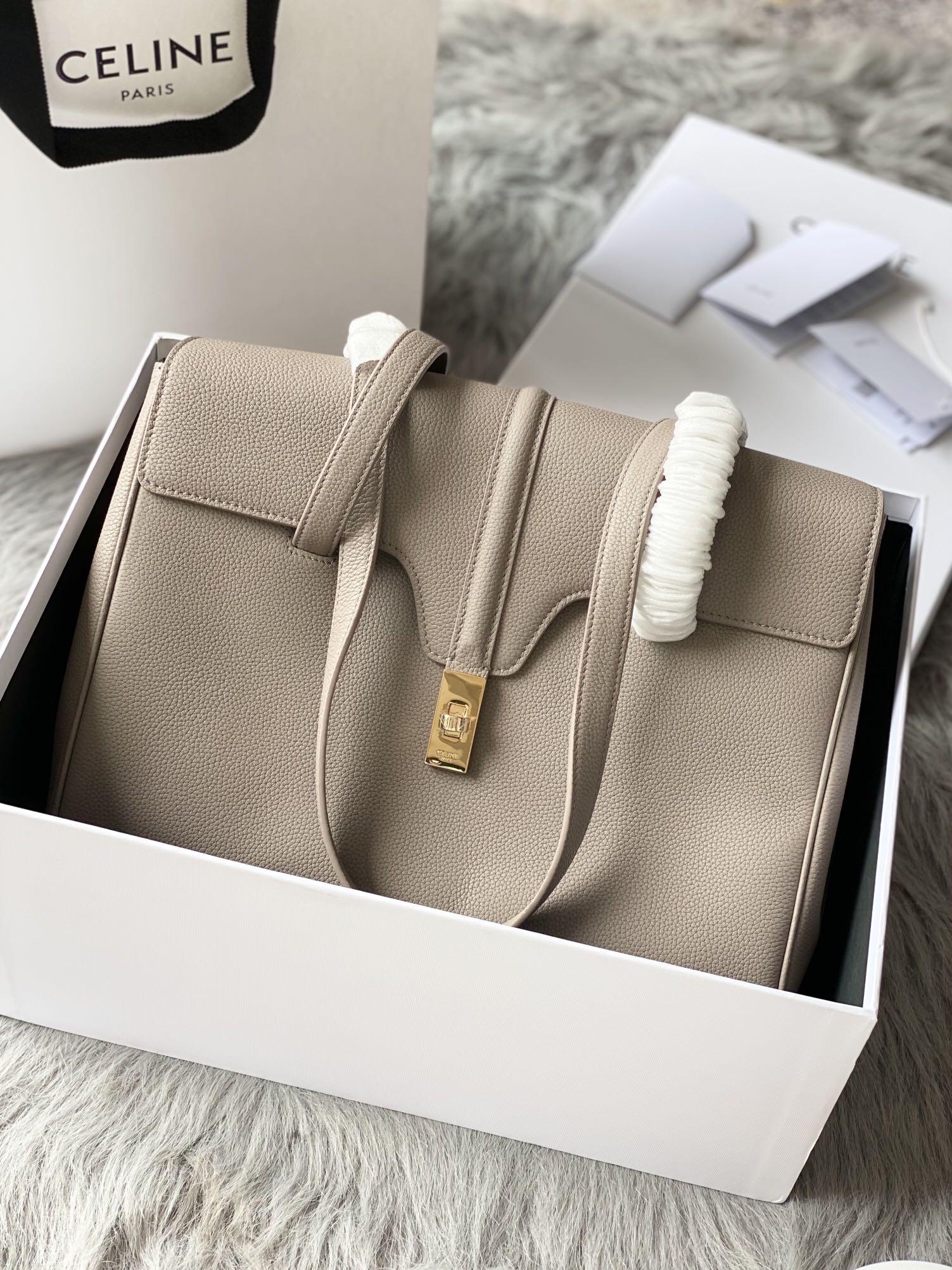 Ce**e large soft 16 bag