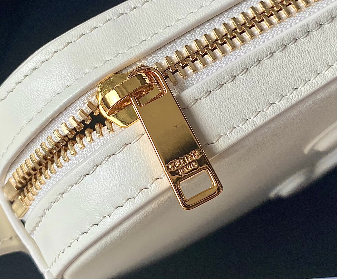 Ce**e camera bag