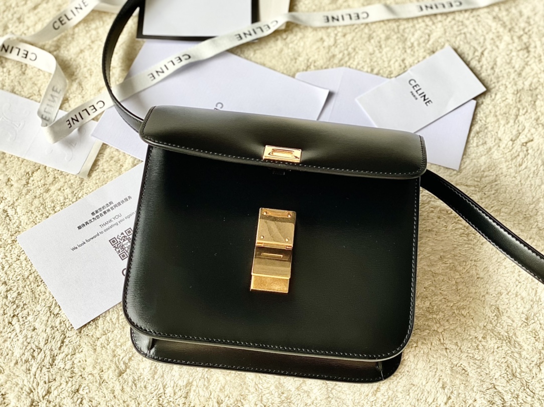 Ce**e teen classic bag in box calfskin