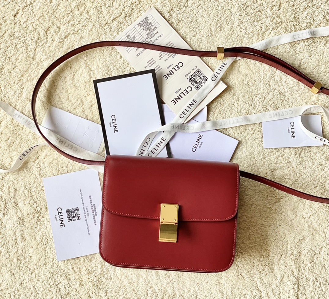 Ce**e teen classic bag in box calfskin