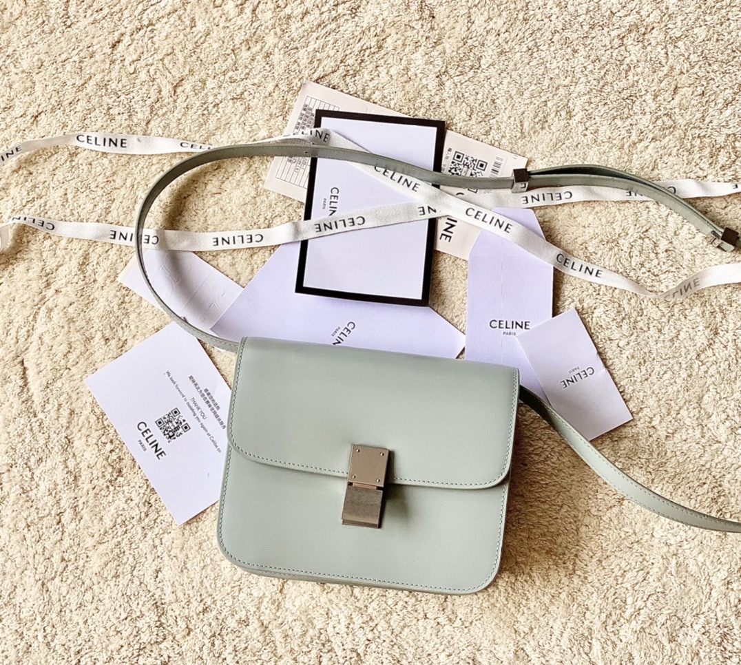 Ce**e teen classic bag in box calfskin