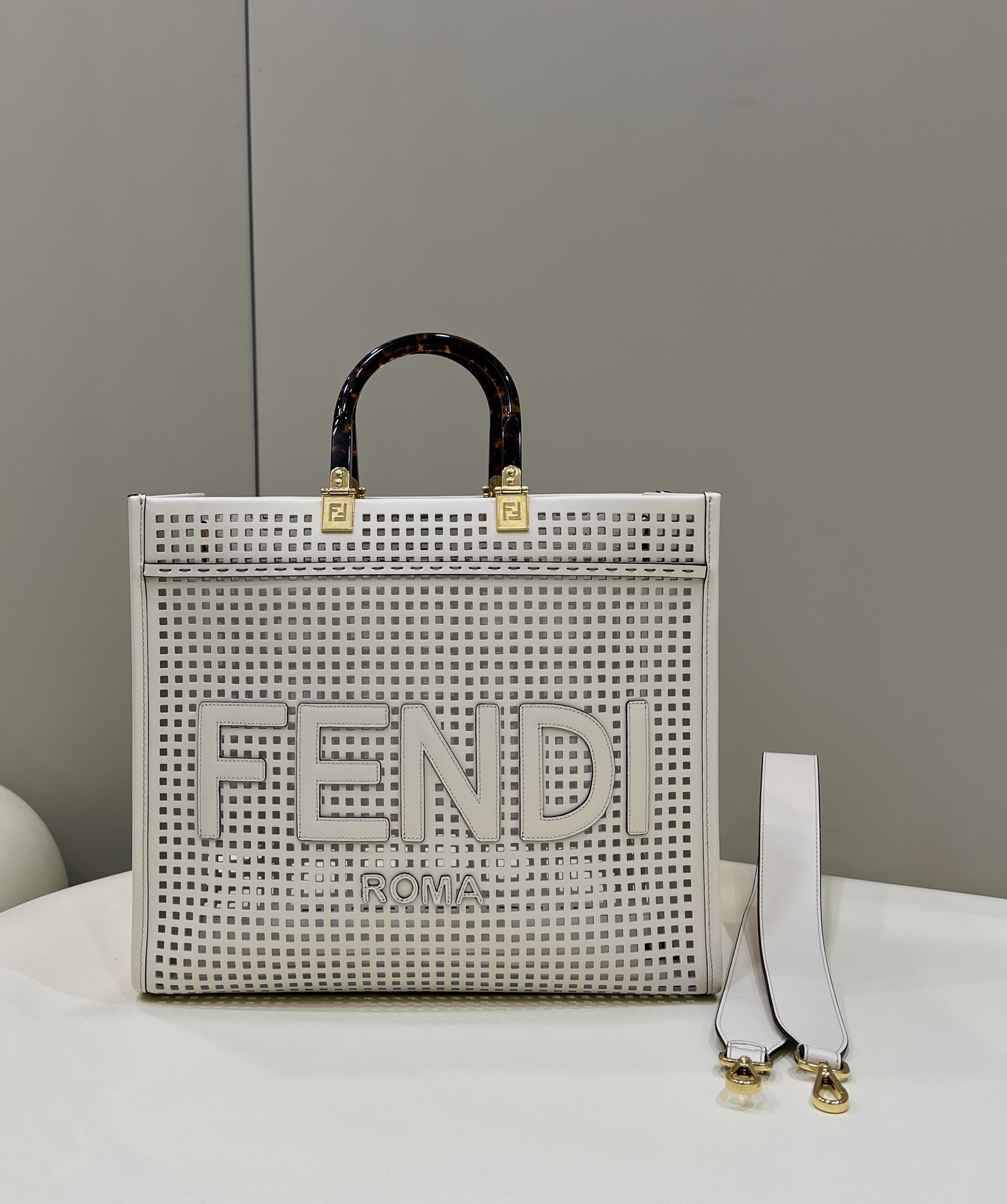 F**di sunshine medium handbag