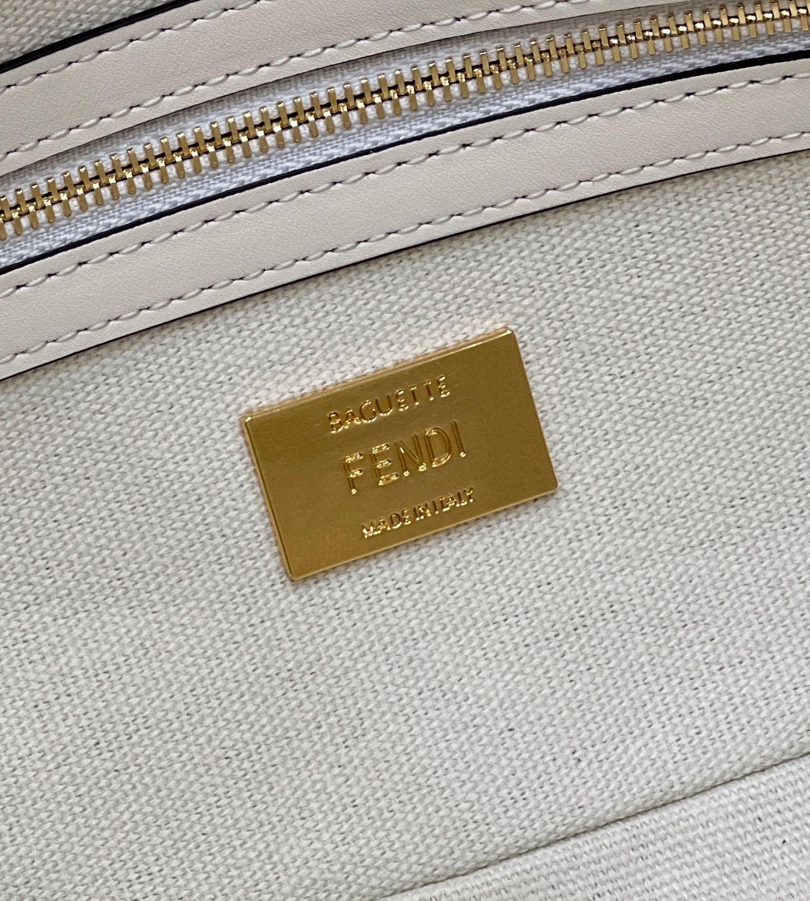 F**di baguette ff canvas bag