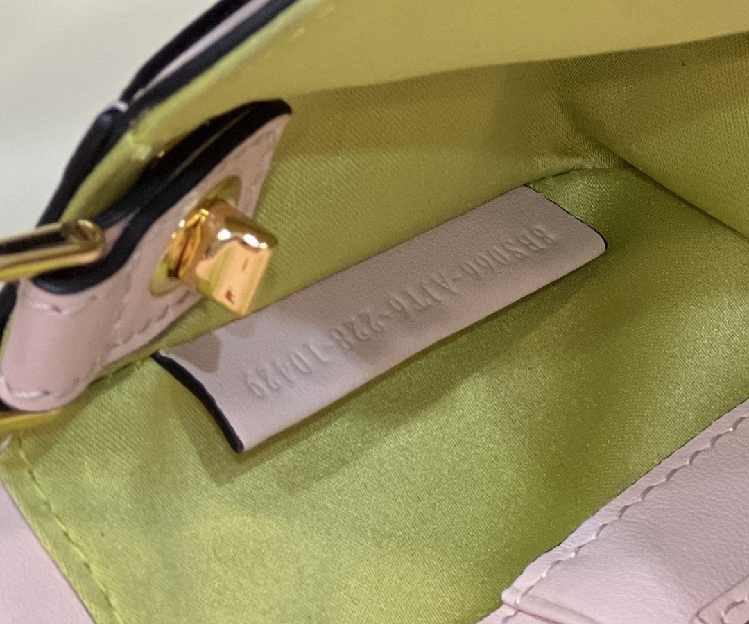 F**di & versace bagutte