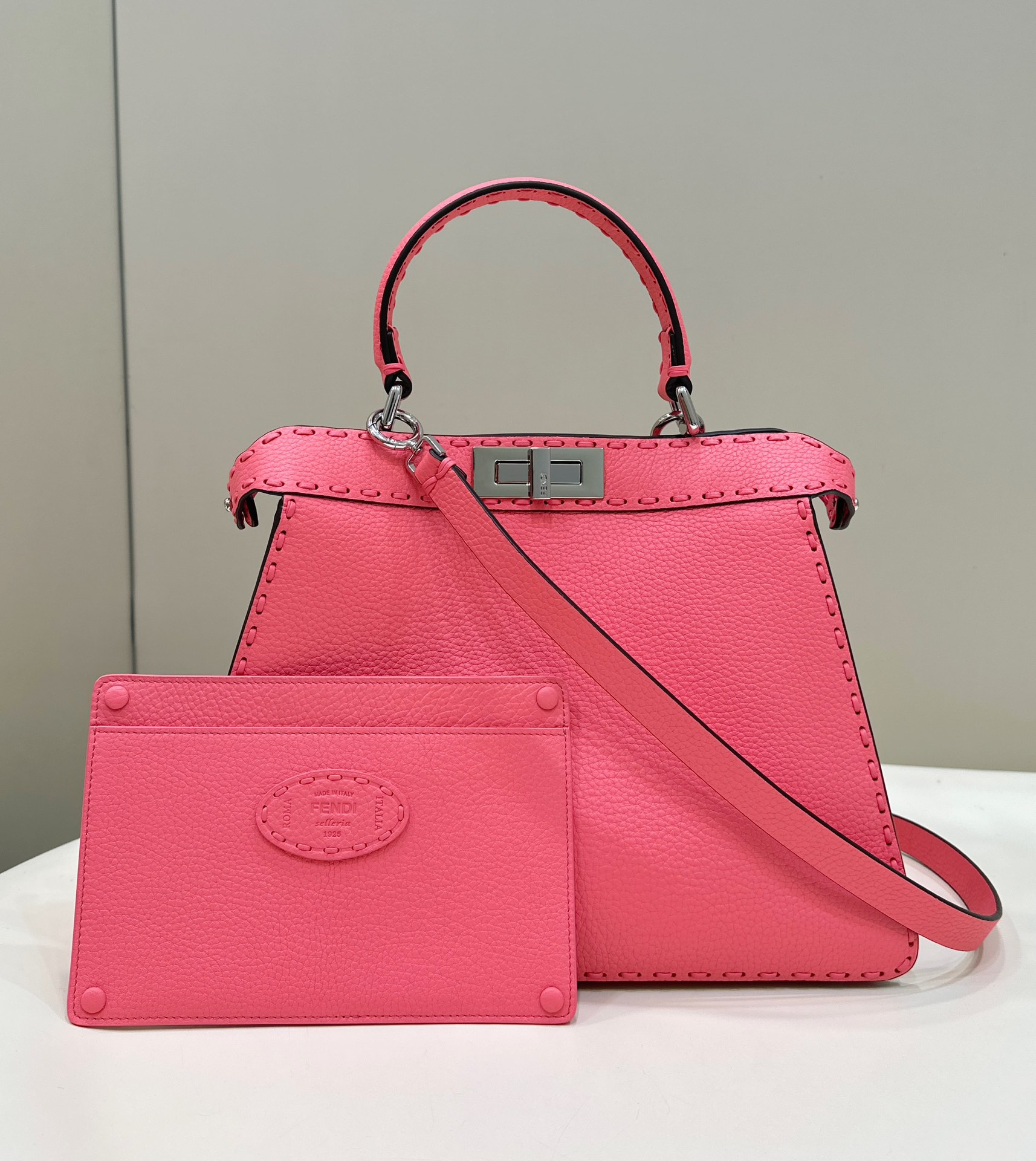 F**di peekaboo medium handbag