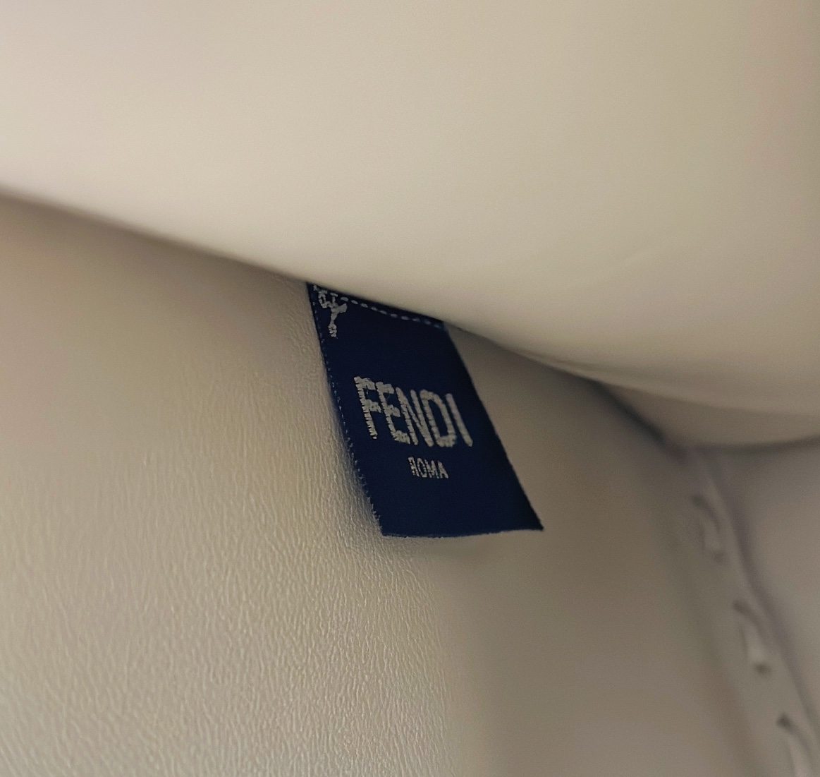 F**di peekaboo medium handbag