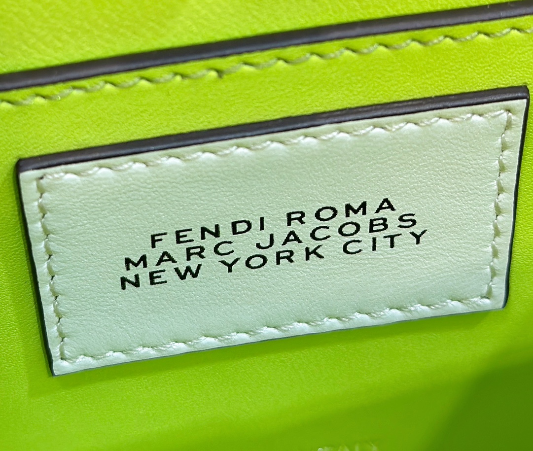 F**di by marc jacobs peekaboo