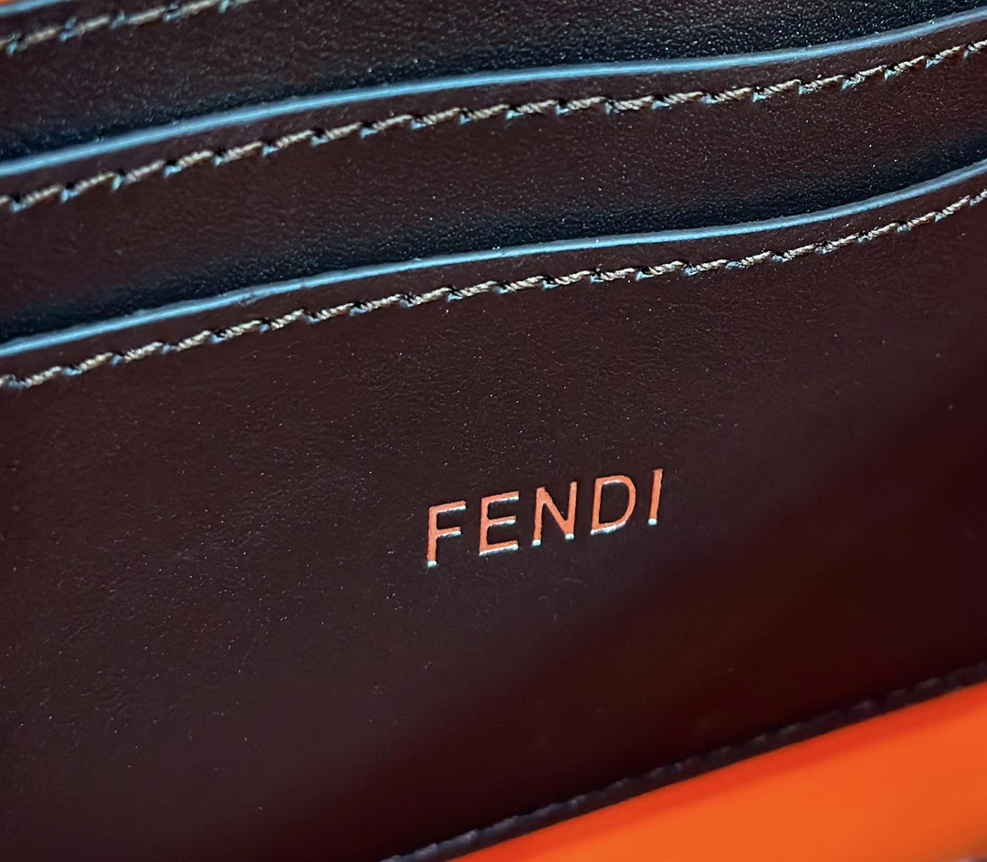 F**di peekaboo i seeu small bag