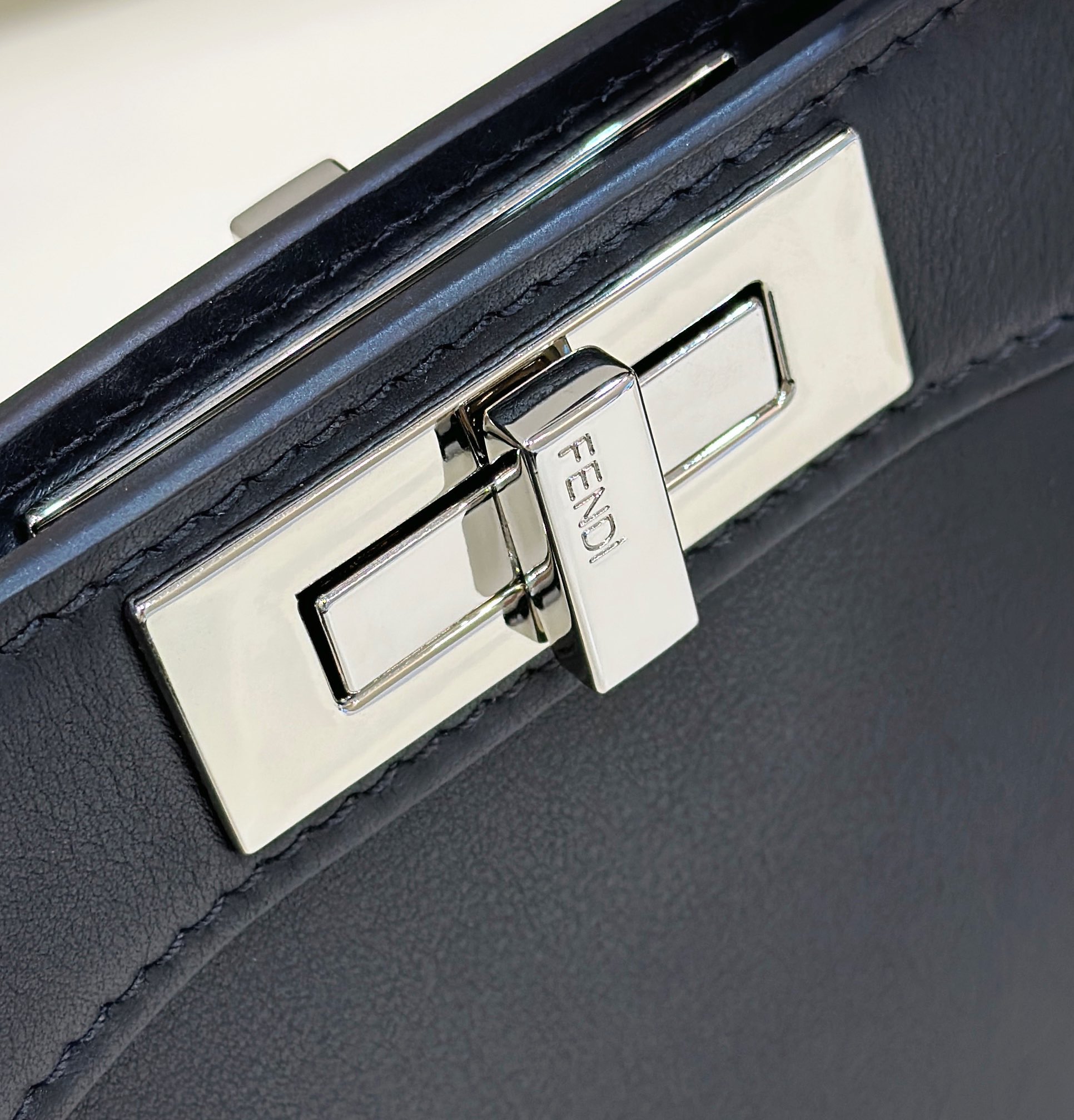 F**di by marc jacobs peekaboo