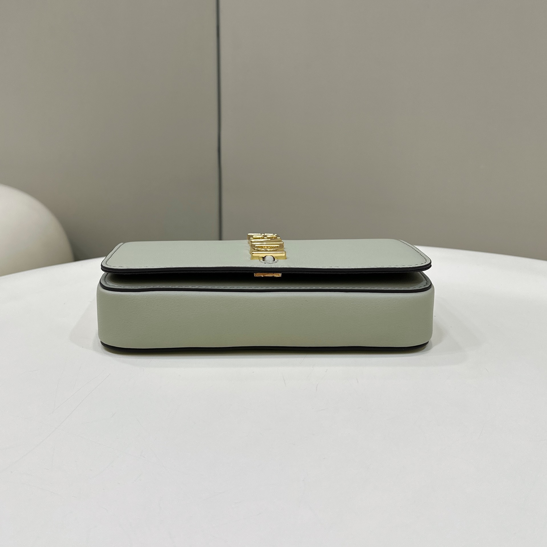 F**di F**digraphy wallet on chain