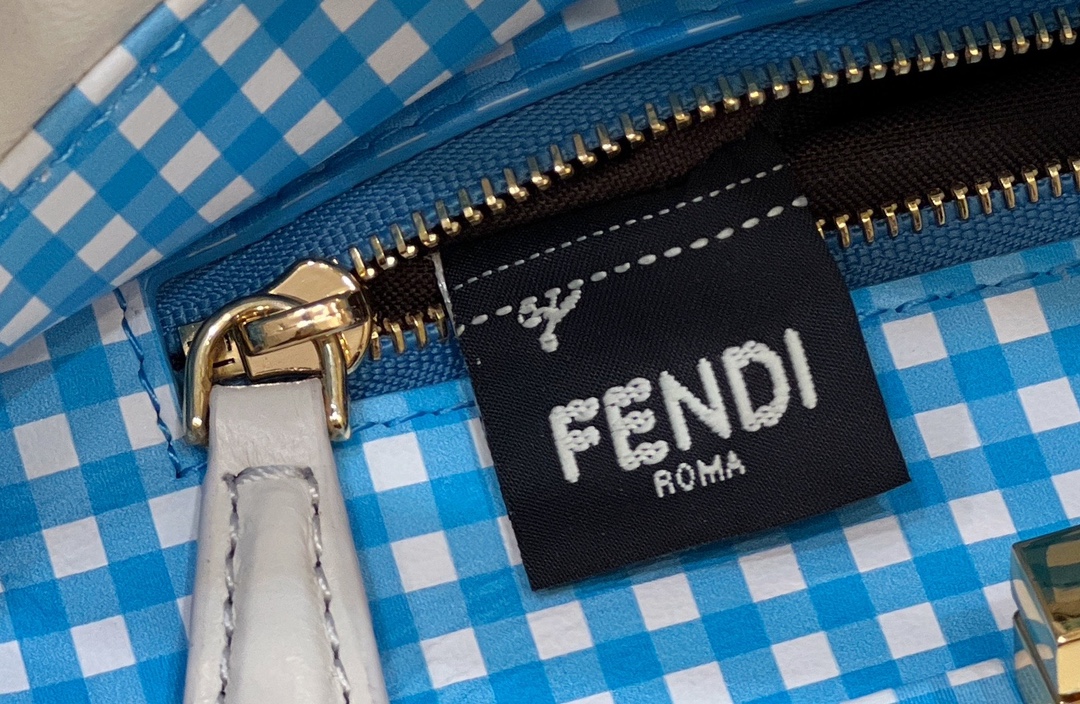 F**di lconic peekaboo