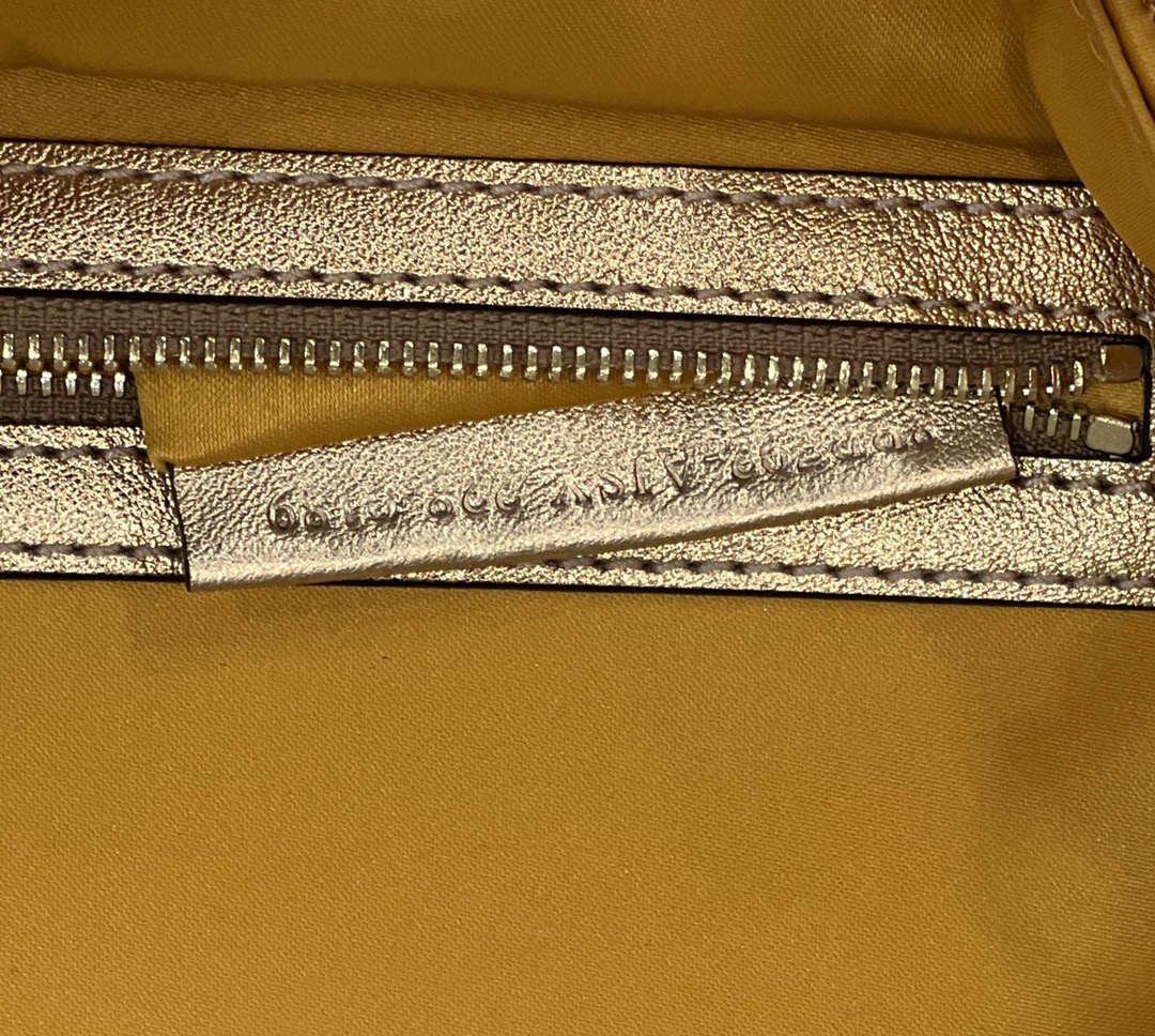 F**di baguette bag