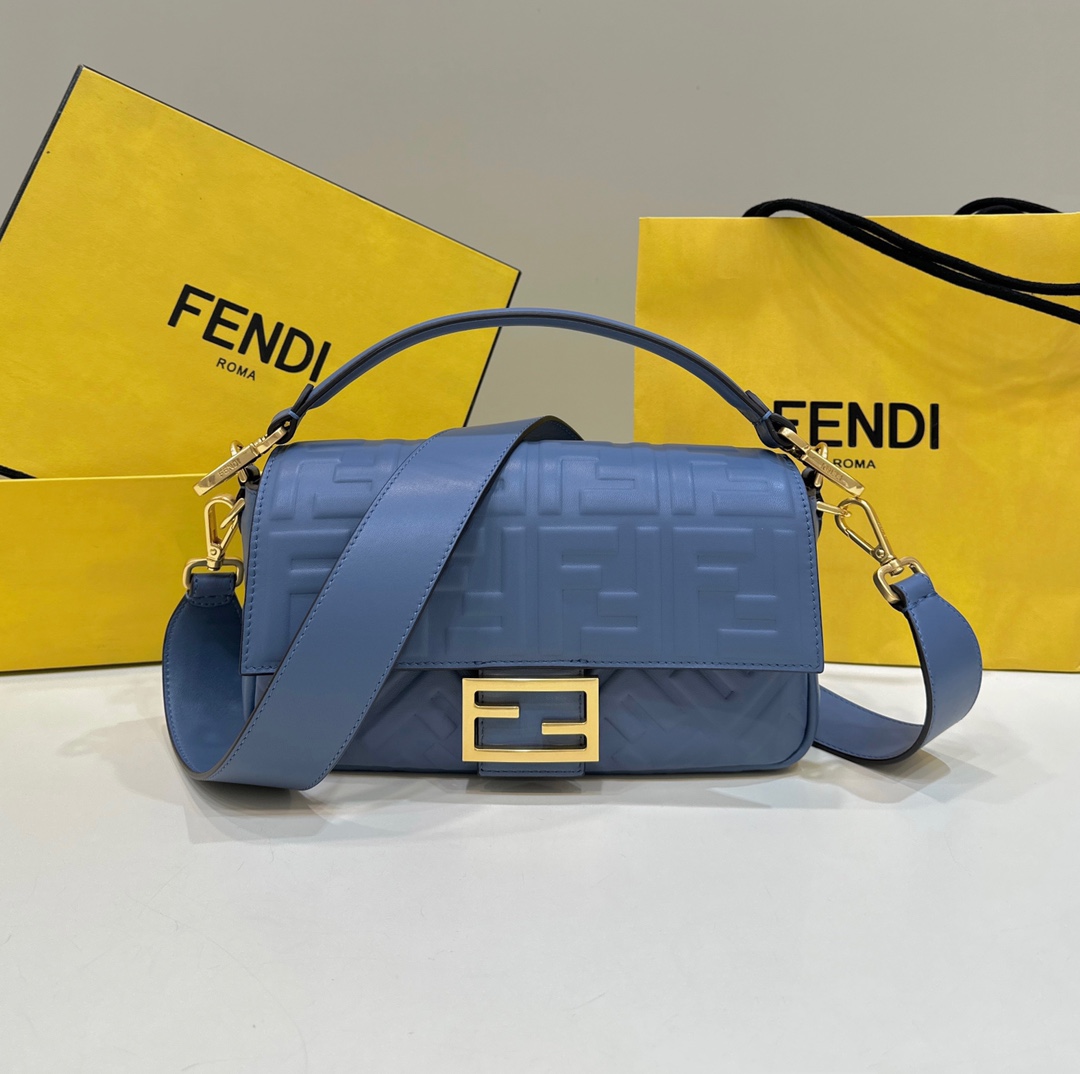 F**di baguette medium bag