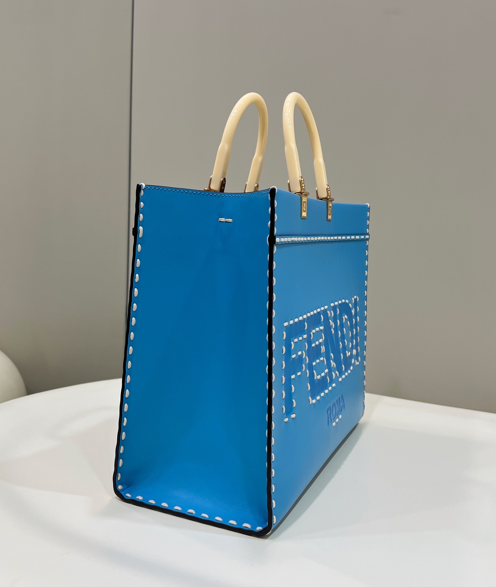 F**di new tote