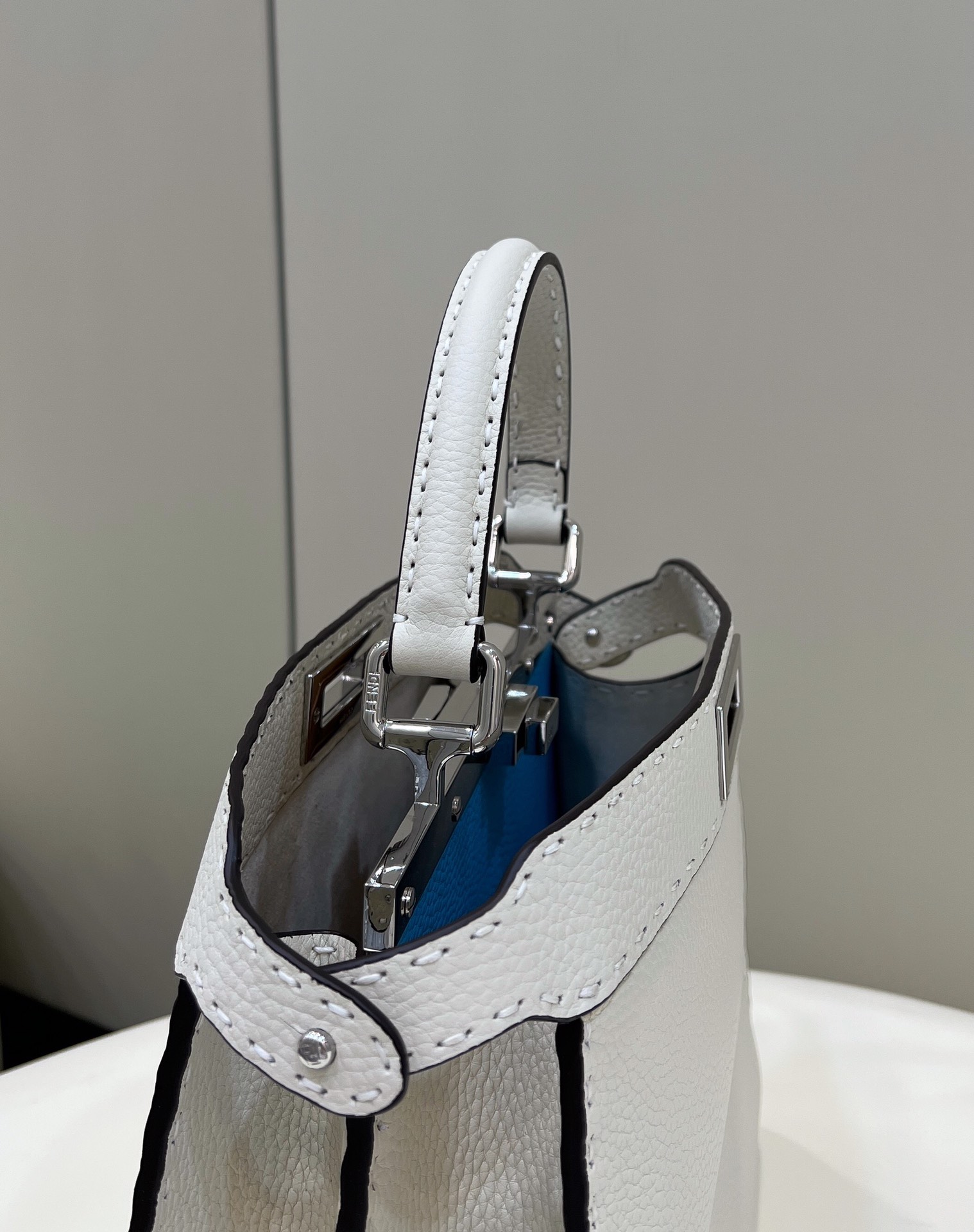 F**di peekaboo medium bag