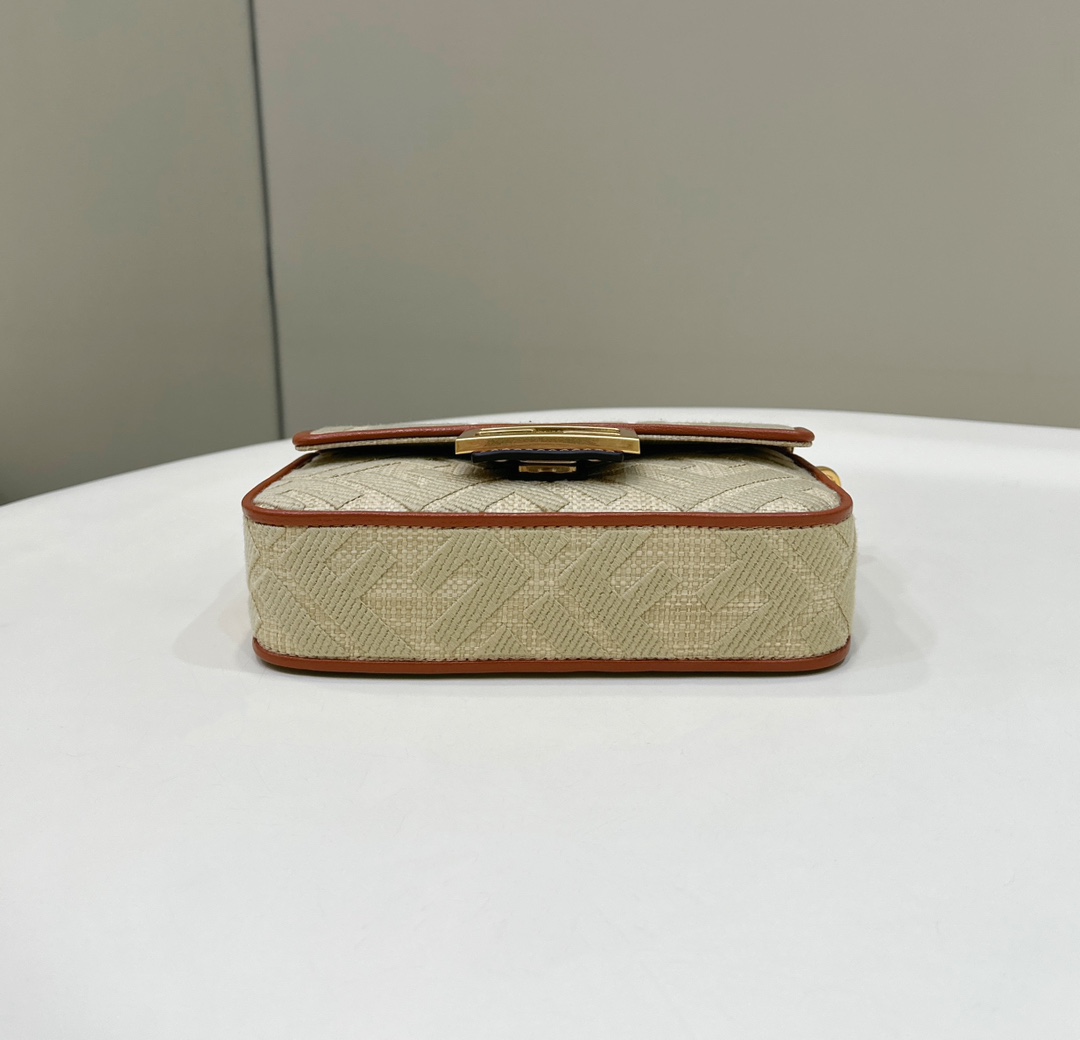 F**di baguette small bag