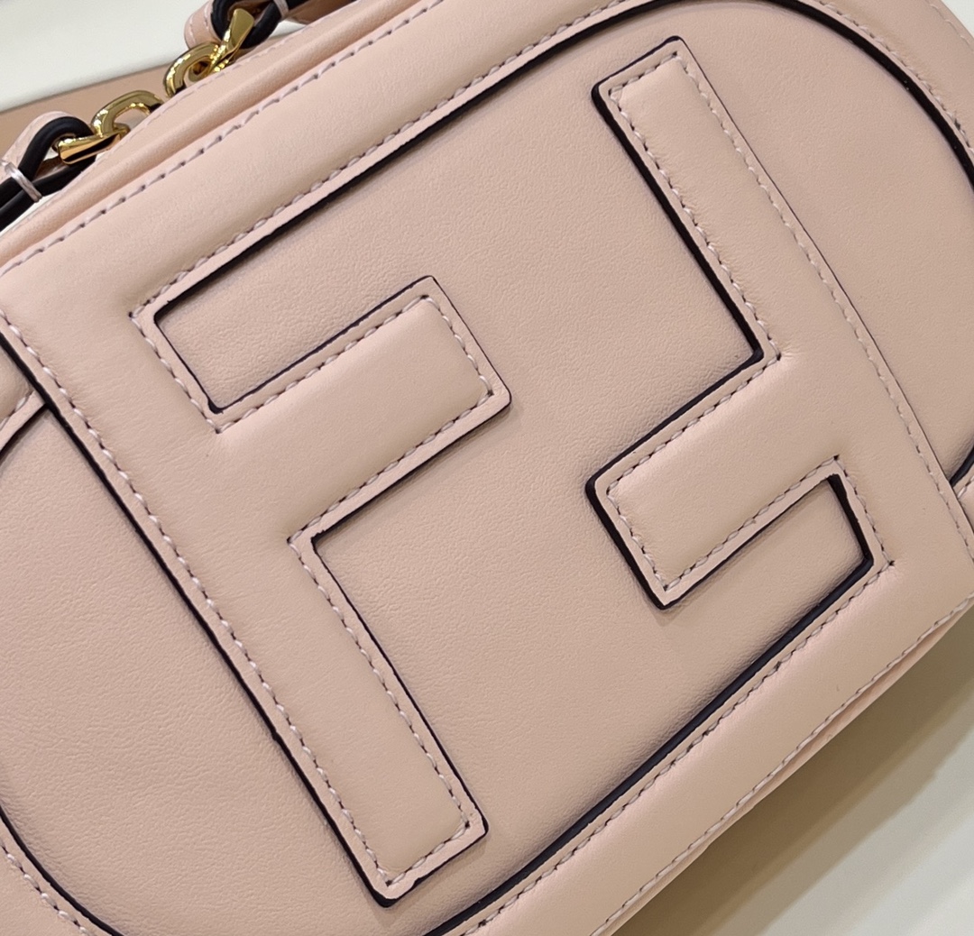 F**di o’lock camera bag