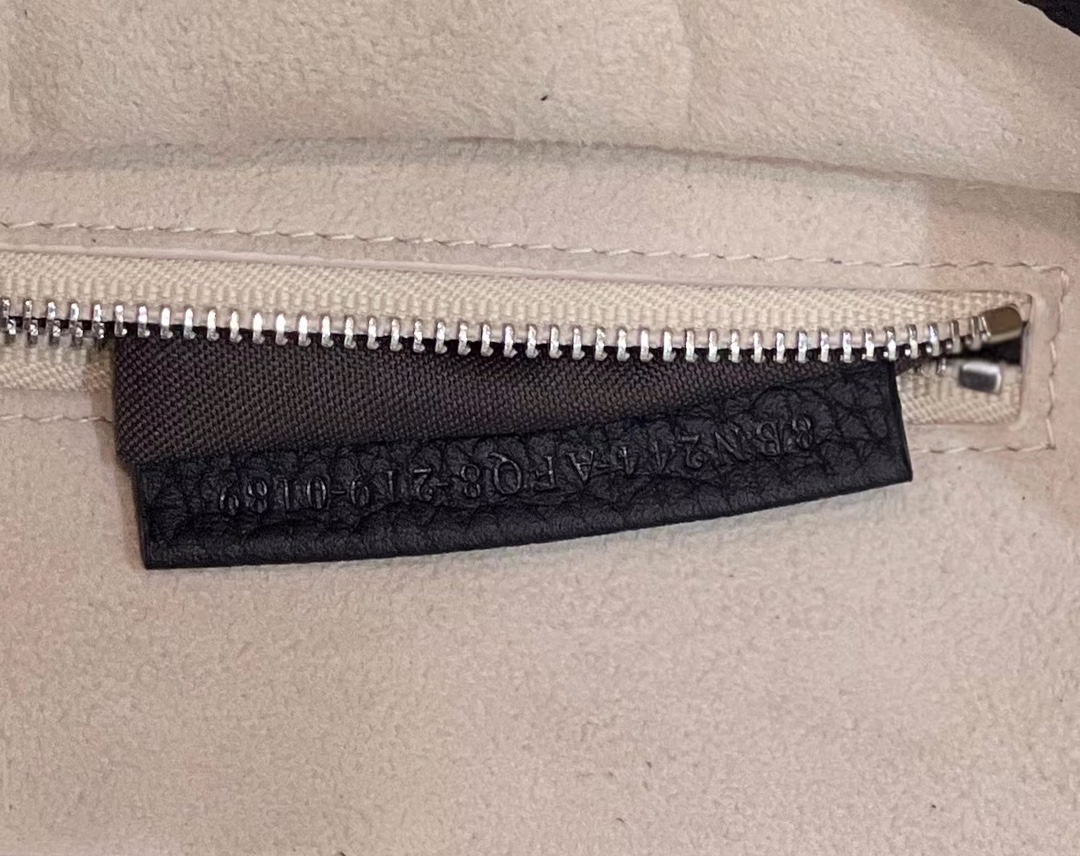 F**di peekaboo bag