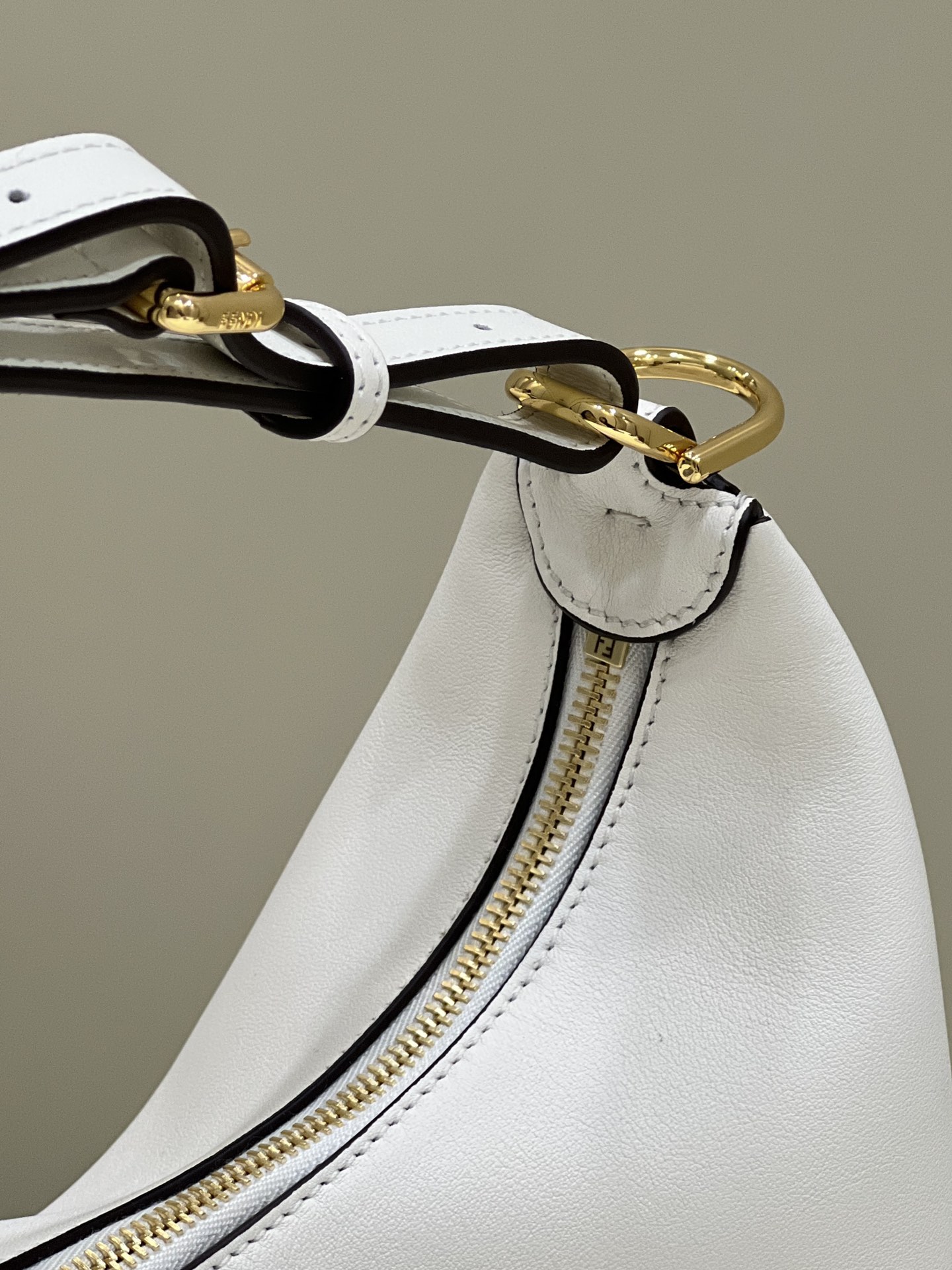 F**di graphy icon bag